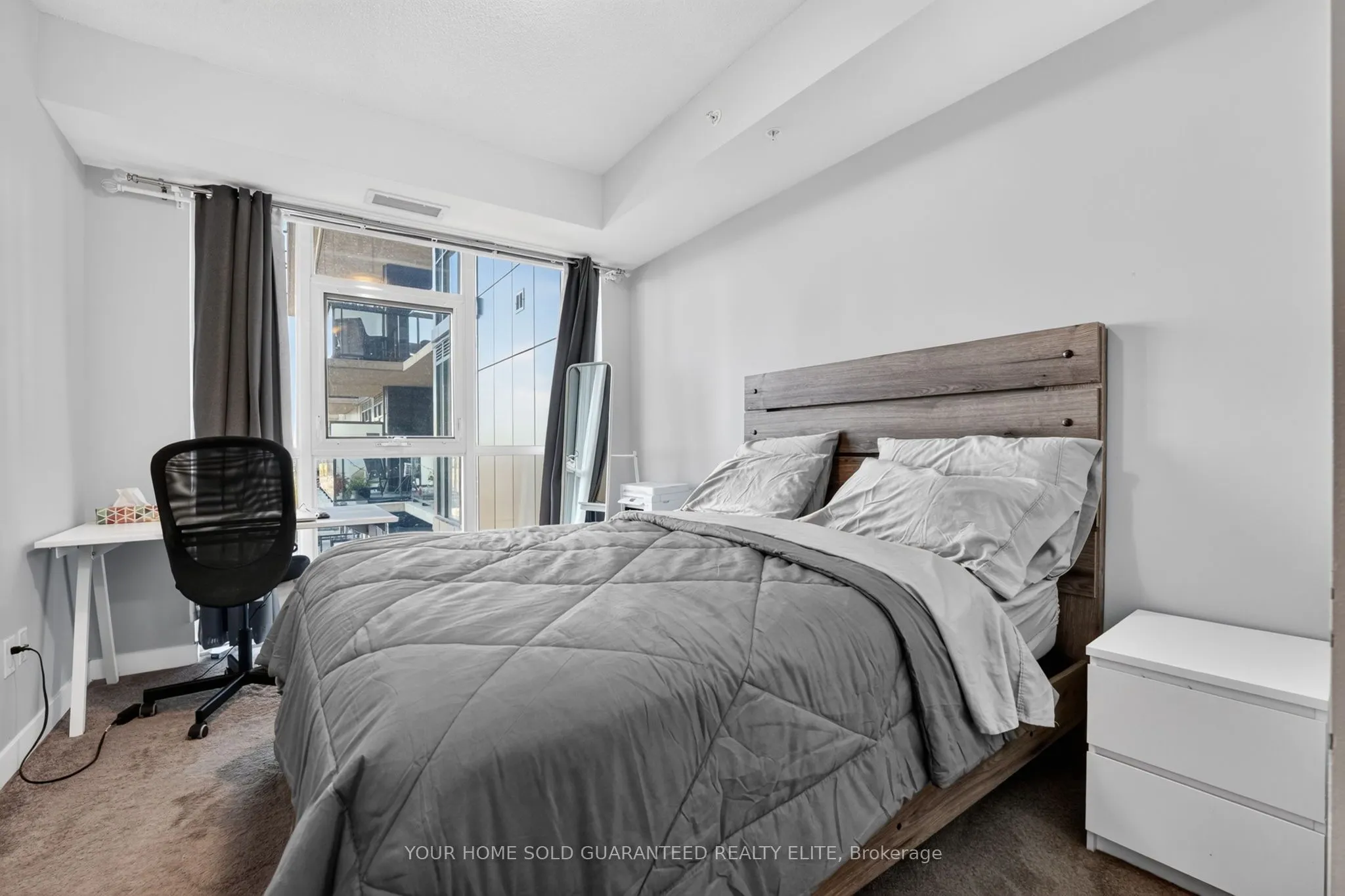 550 North Service Road #412