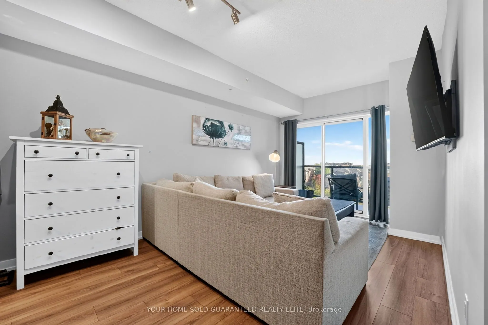 550 North Service Road #412
