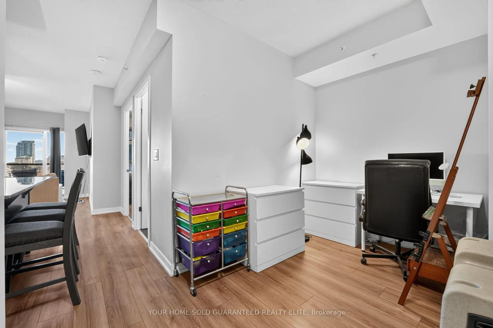 550 North Service Road #412