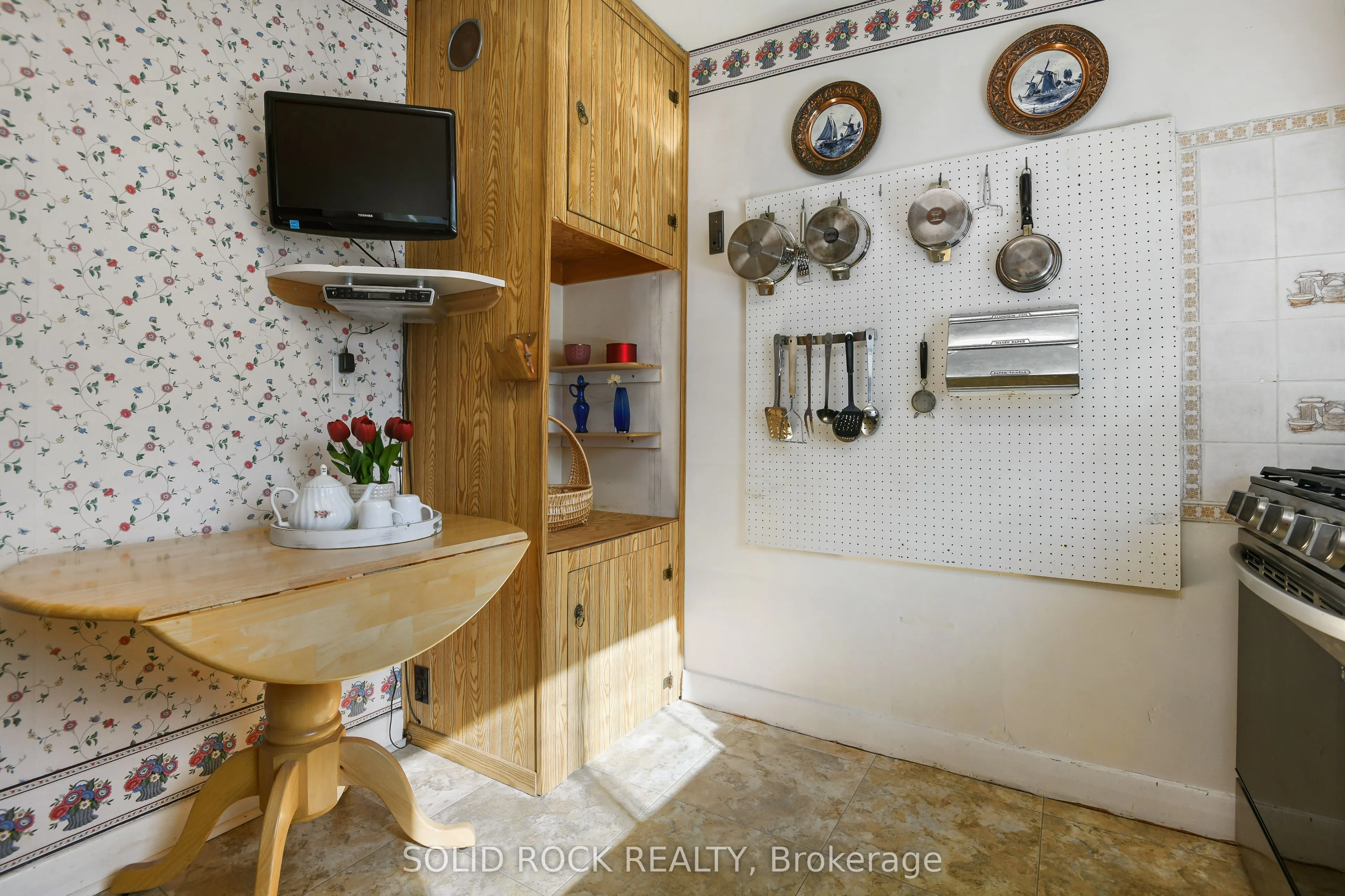 1012 Panet Street