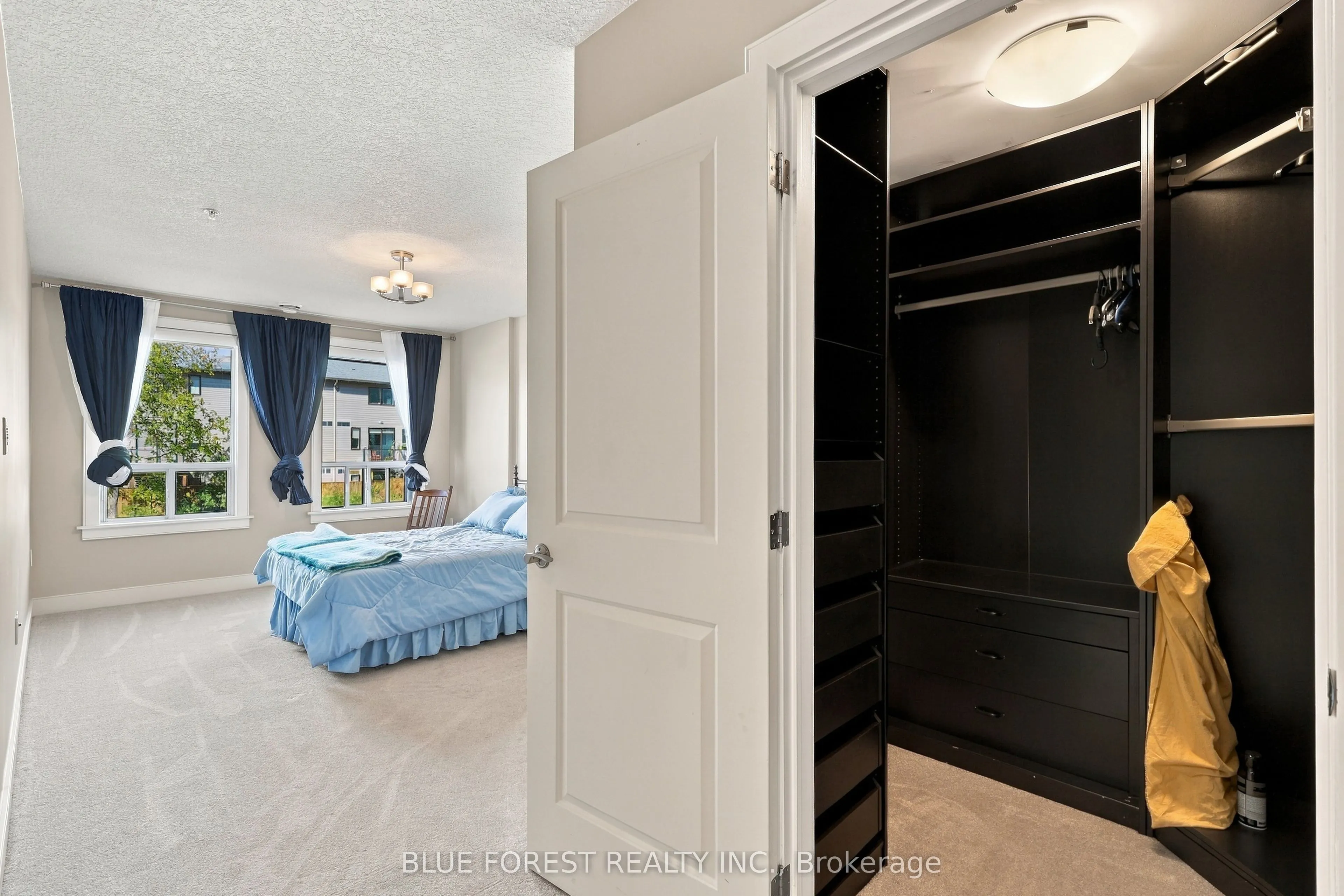 320 Sugarcreek Trail #205