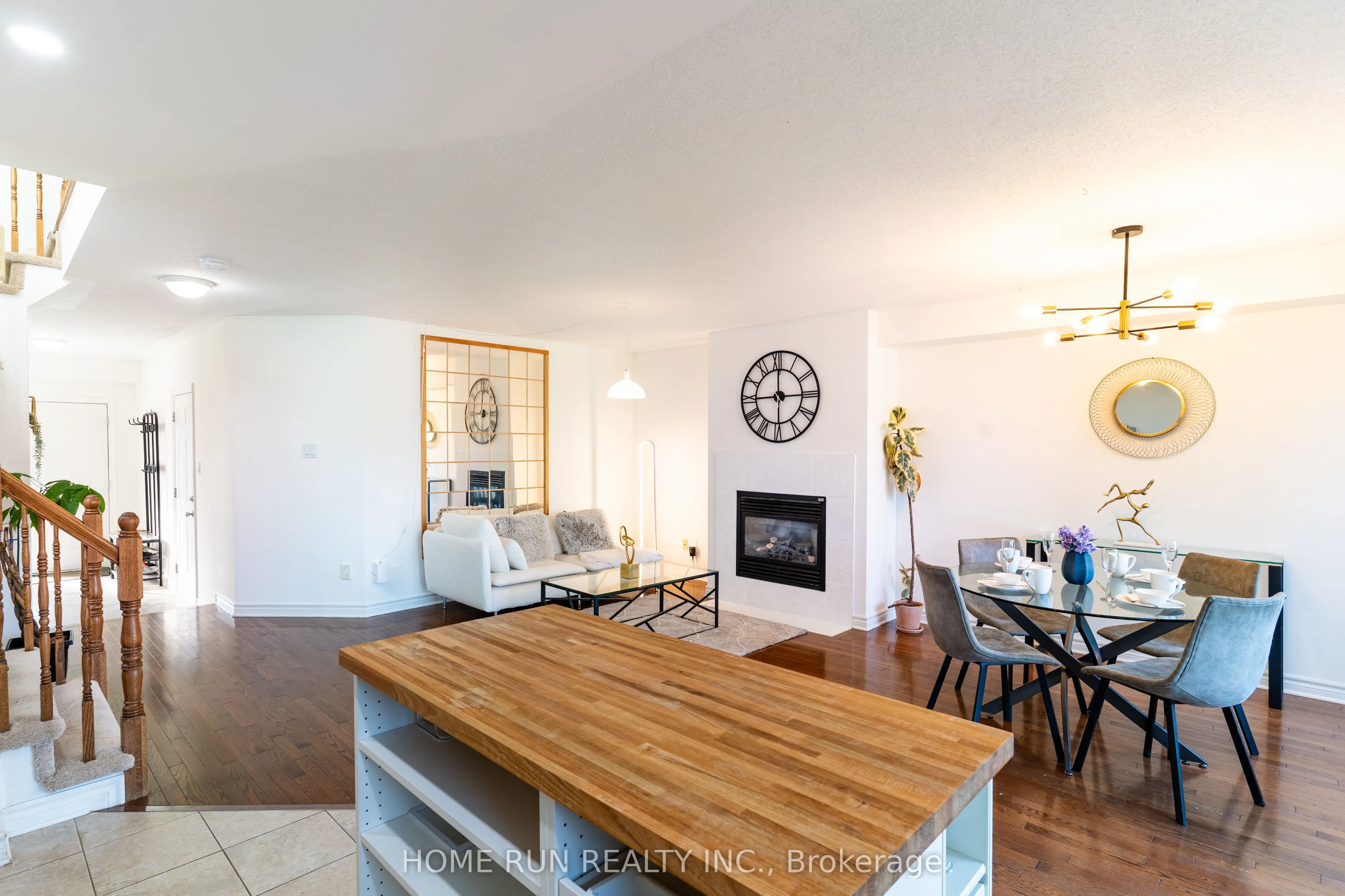 355 Riversedge Crescent