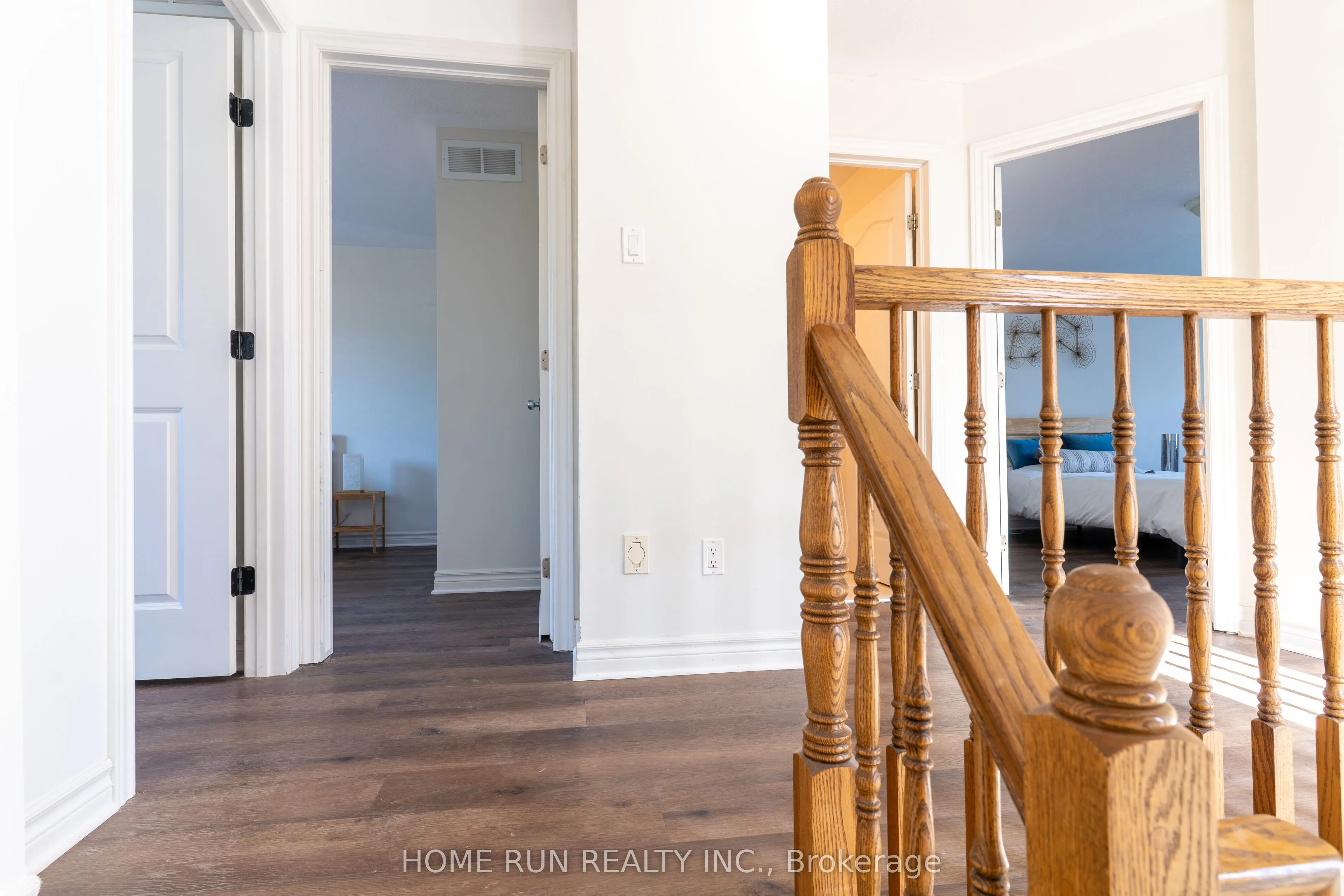 355 Riversedge Crescent
