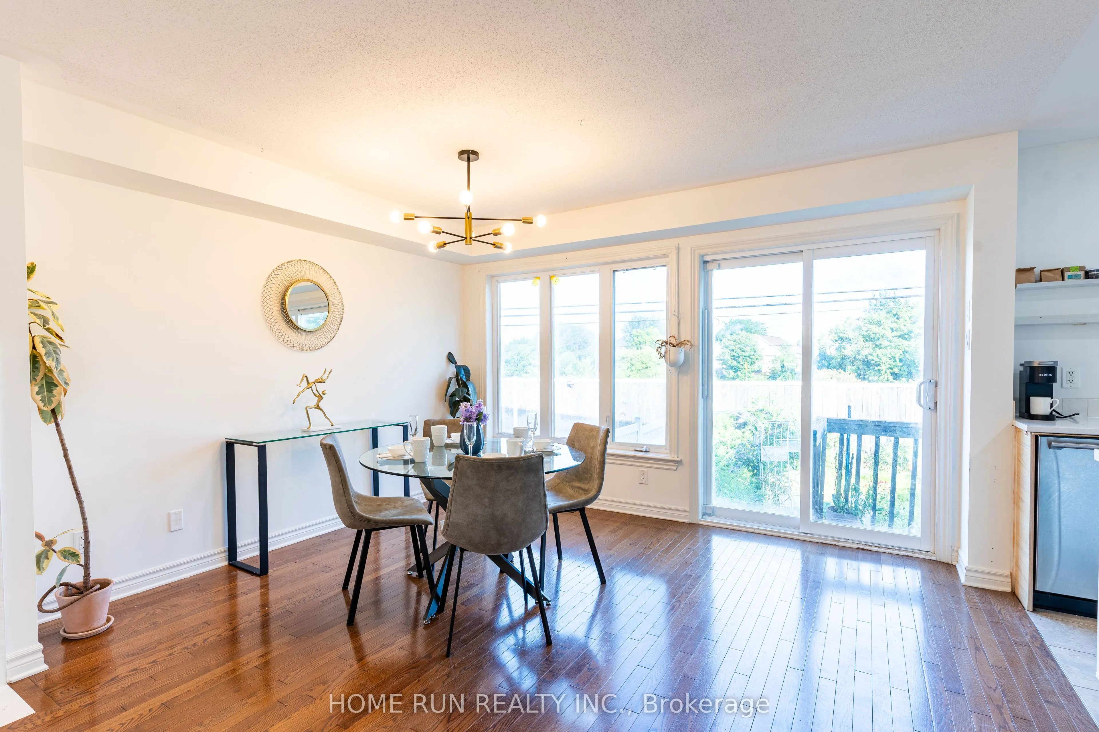 355 Riversedge Crescent