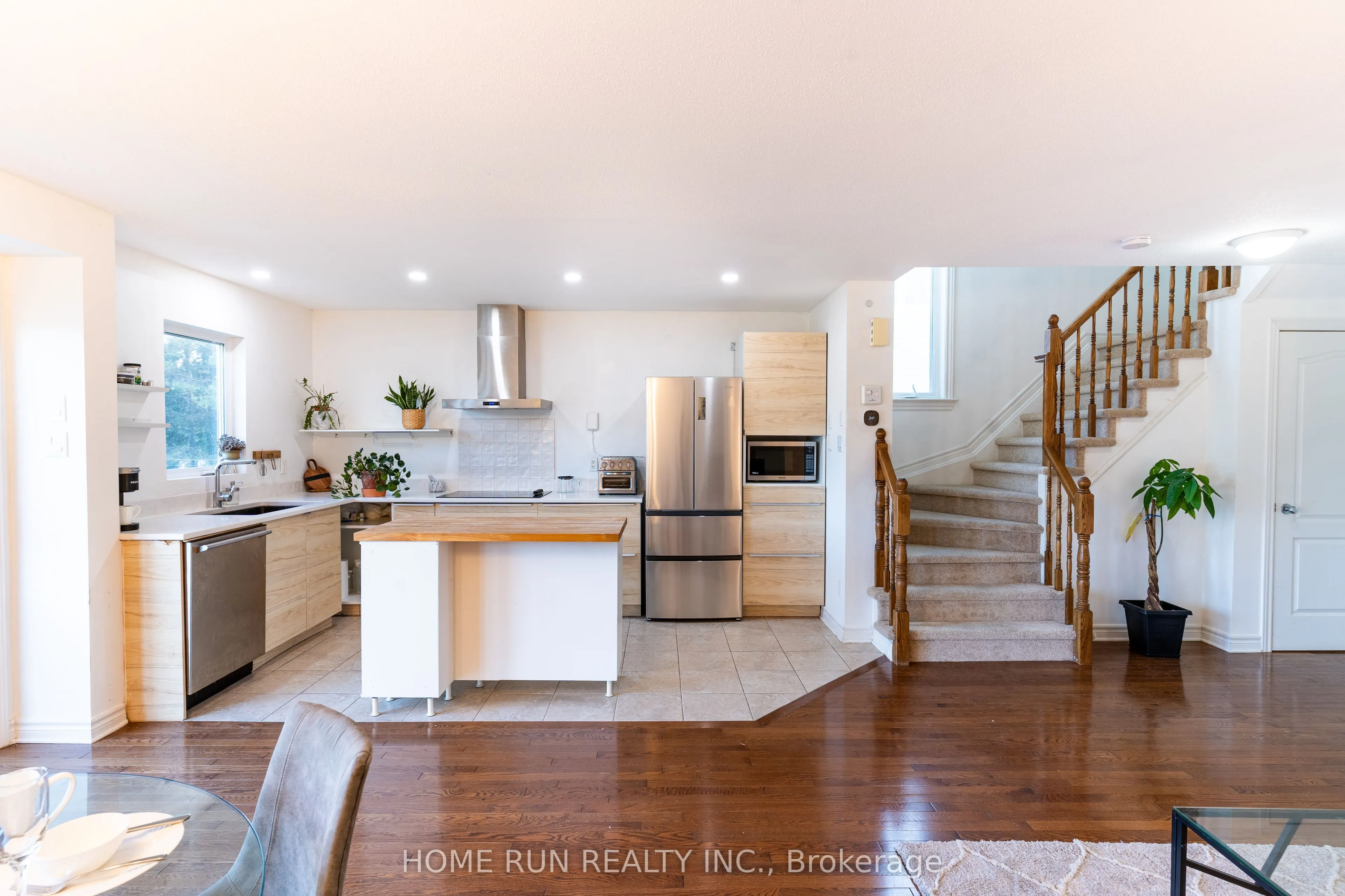 355 Riversedge Crescent