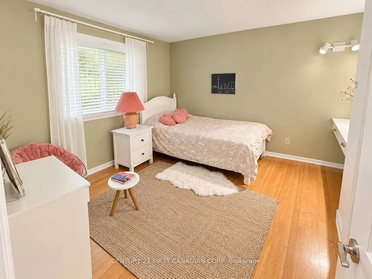 509 Regal Court