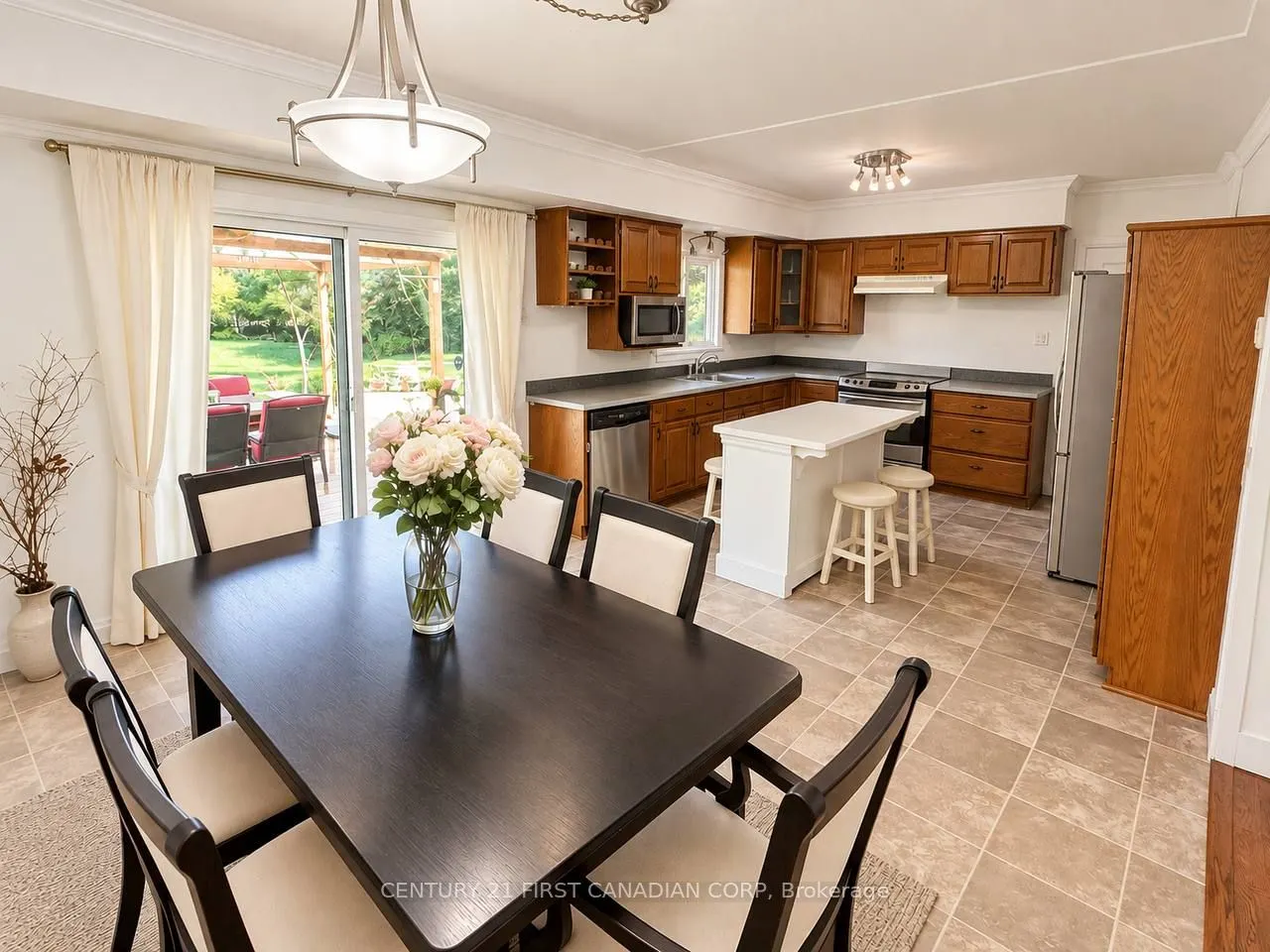 509 Regal Court