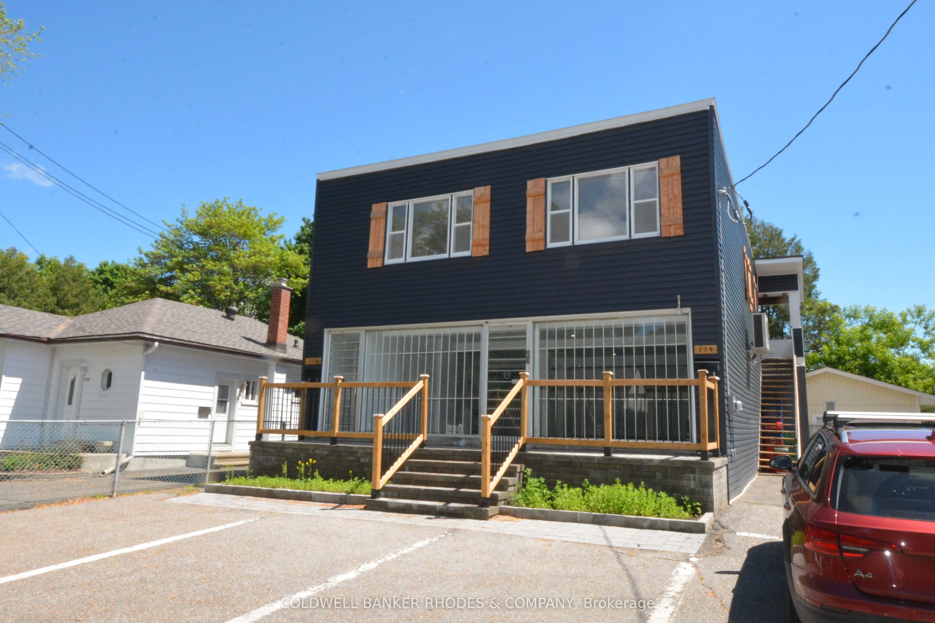 177 ST LAURENT Boulevard