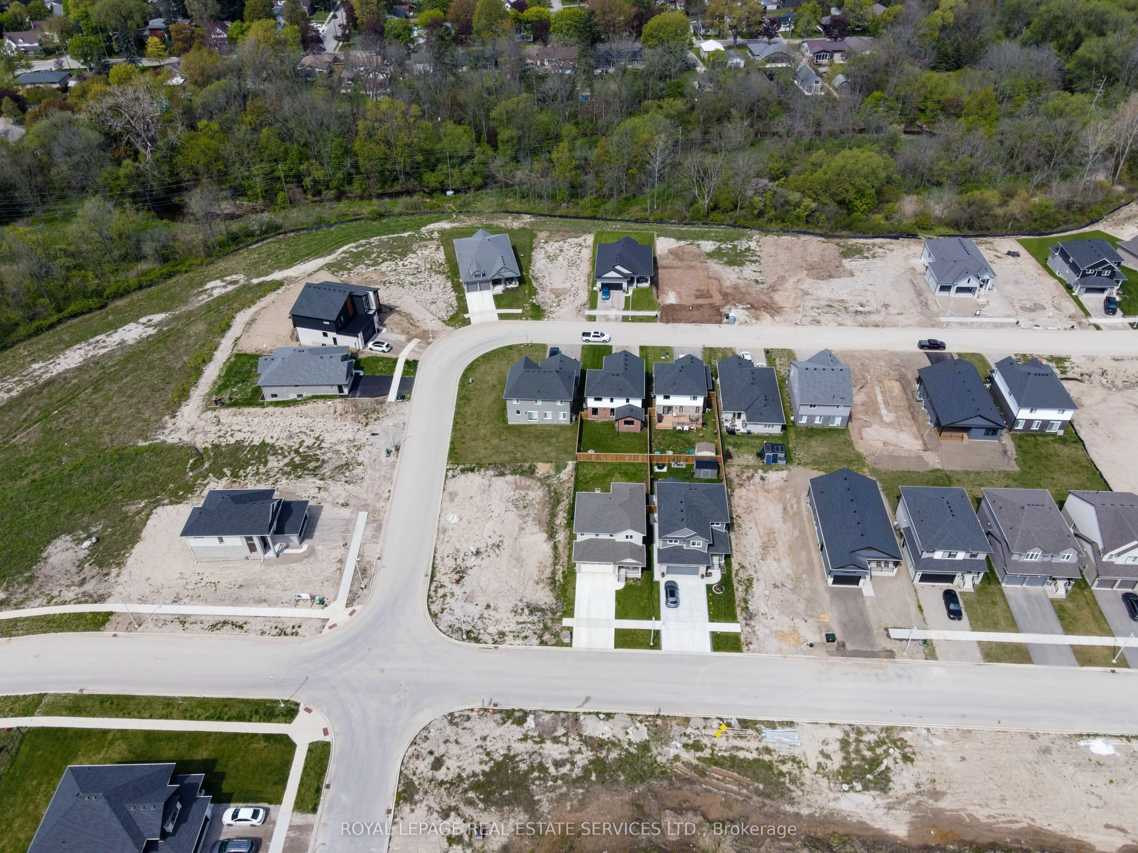 Lots 17-18,24-28,32,35-36 Aspen Parkway