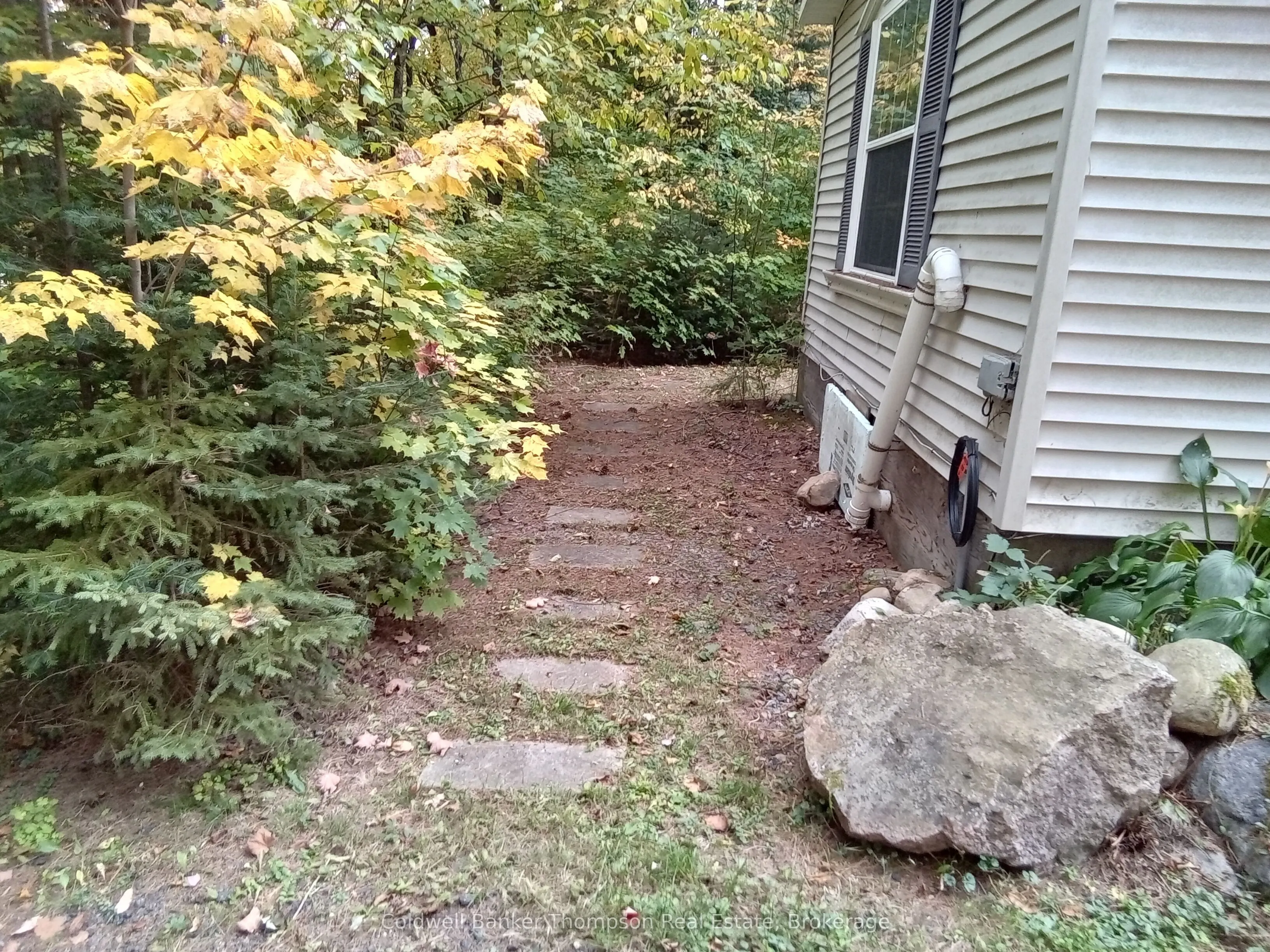 10 Wooden Bridge Road
