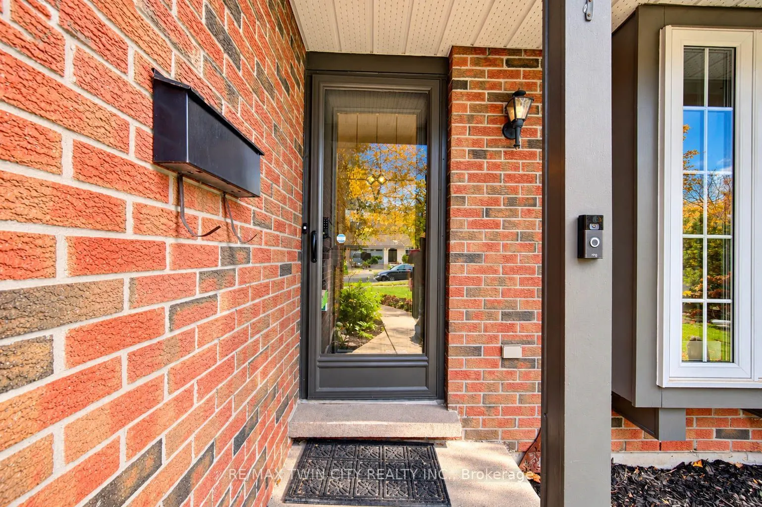 63 Winding Way