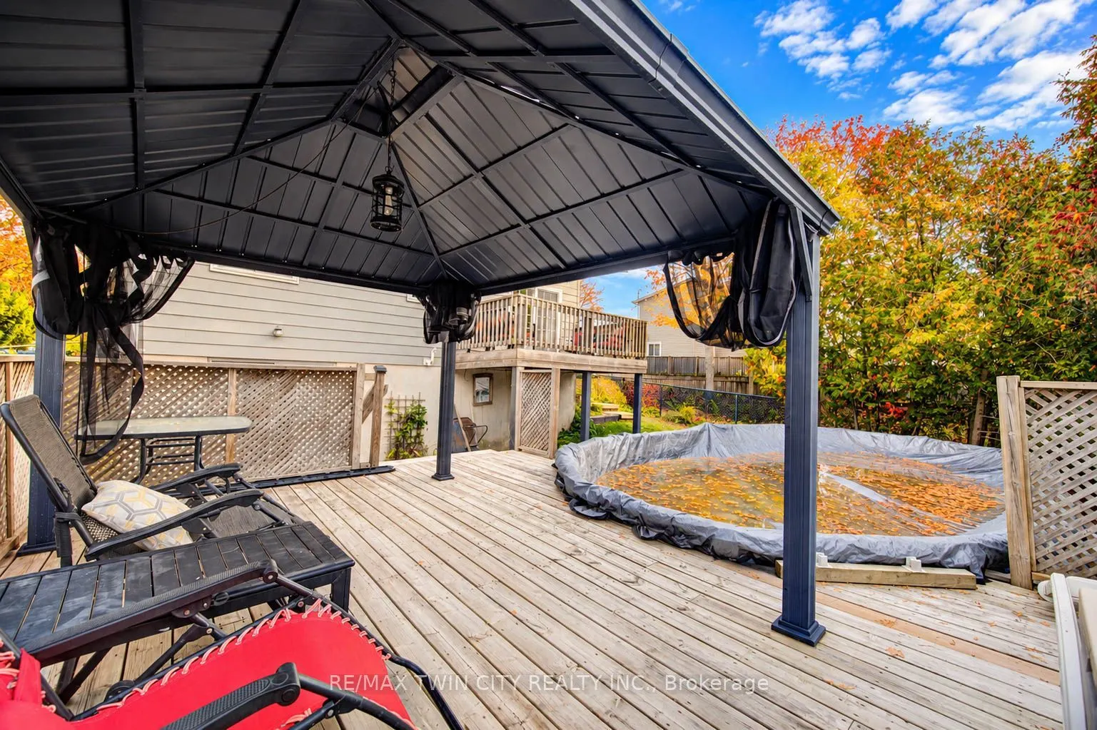 63 Winding Way