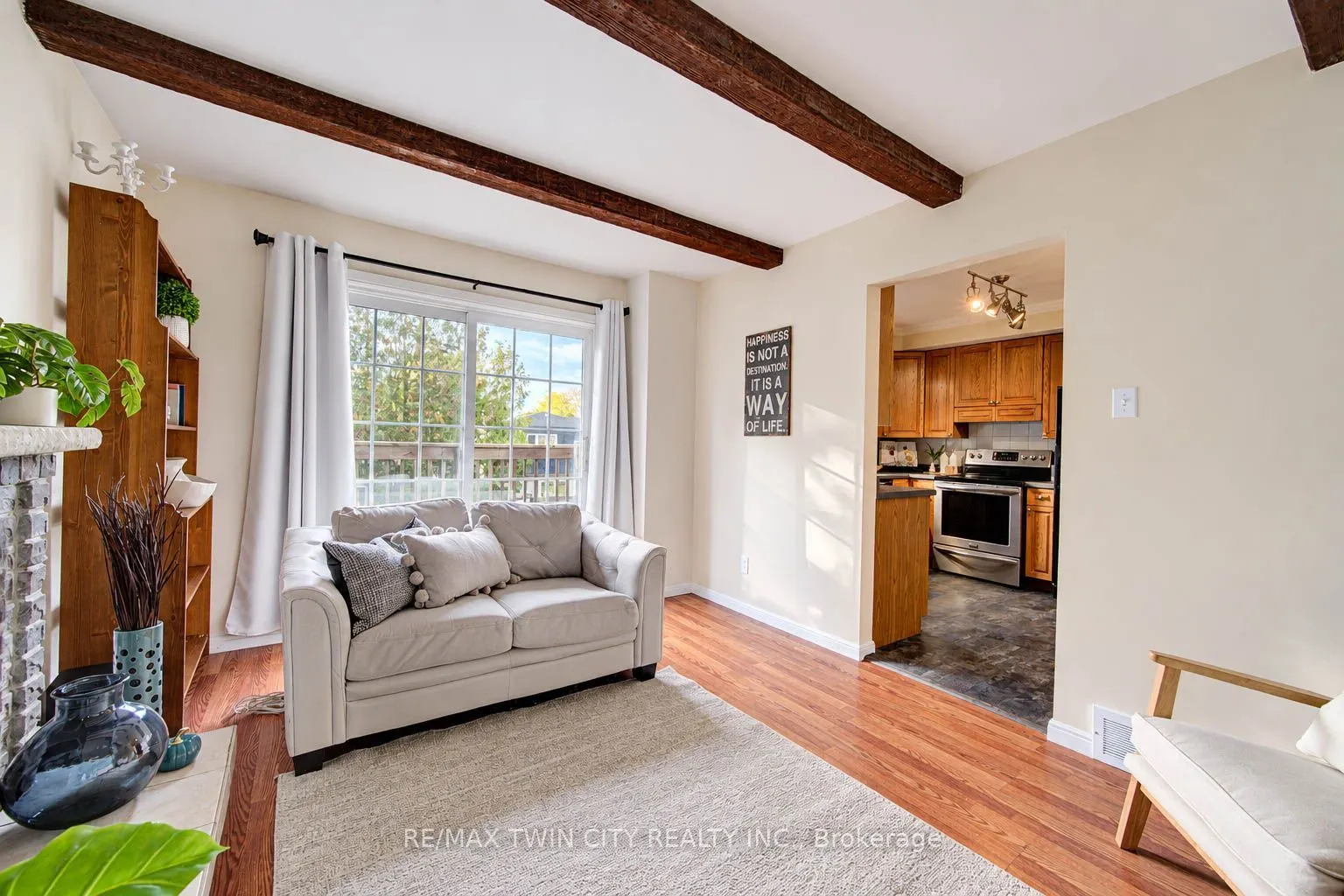 63 Winding Way