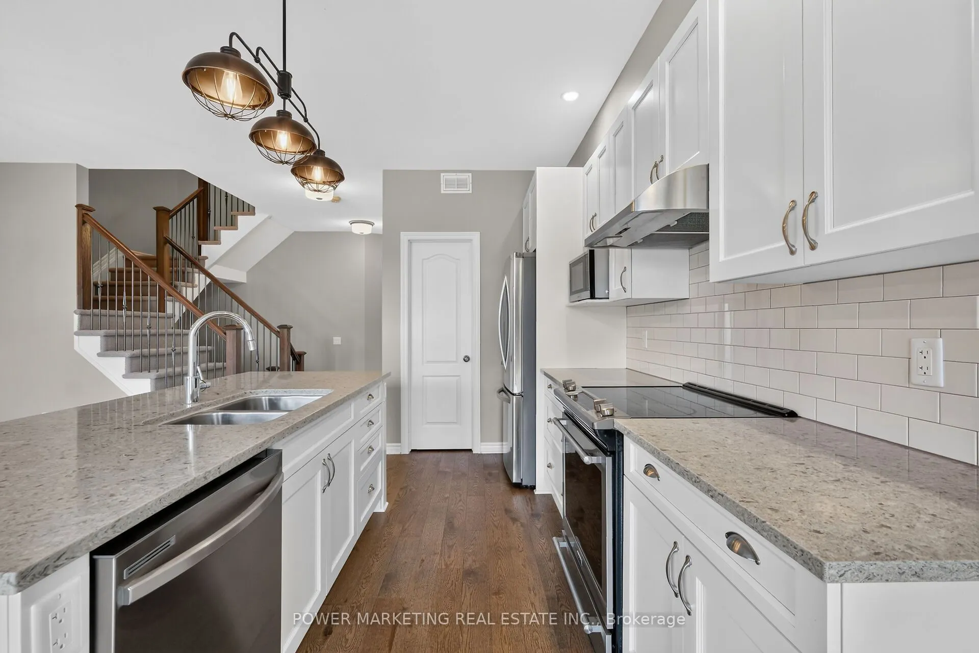 644 CARTOGRAPHE Street