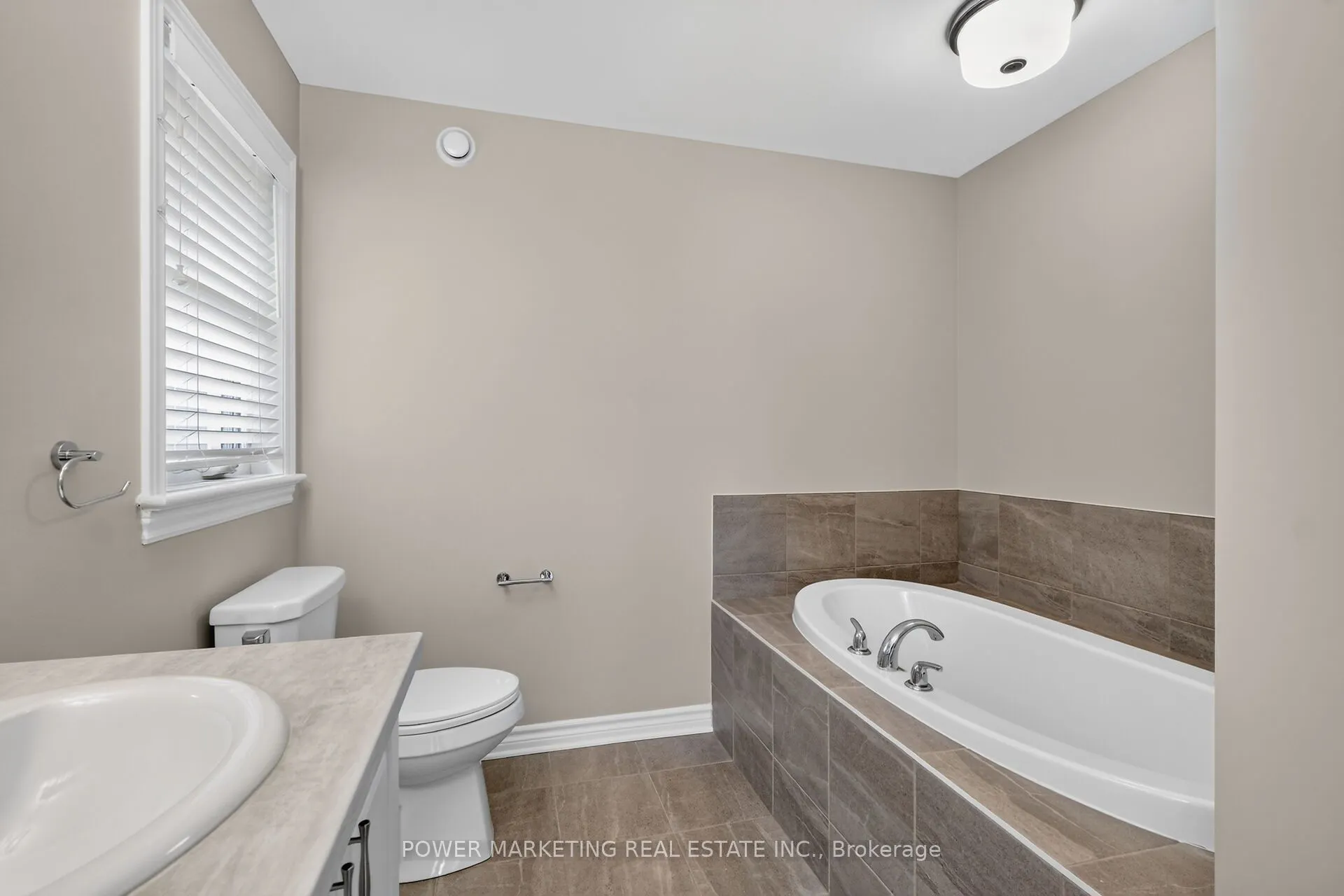 644 CARTOGRAPHE Street