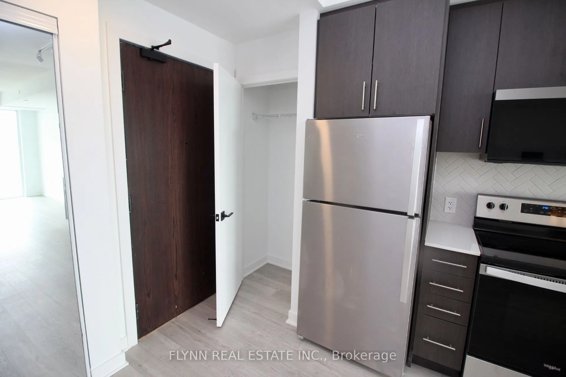 2782 Barton Street E #1518