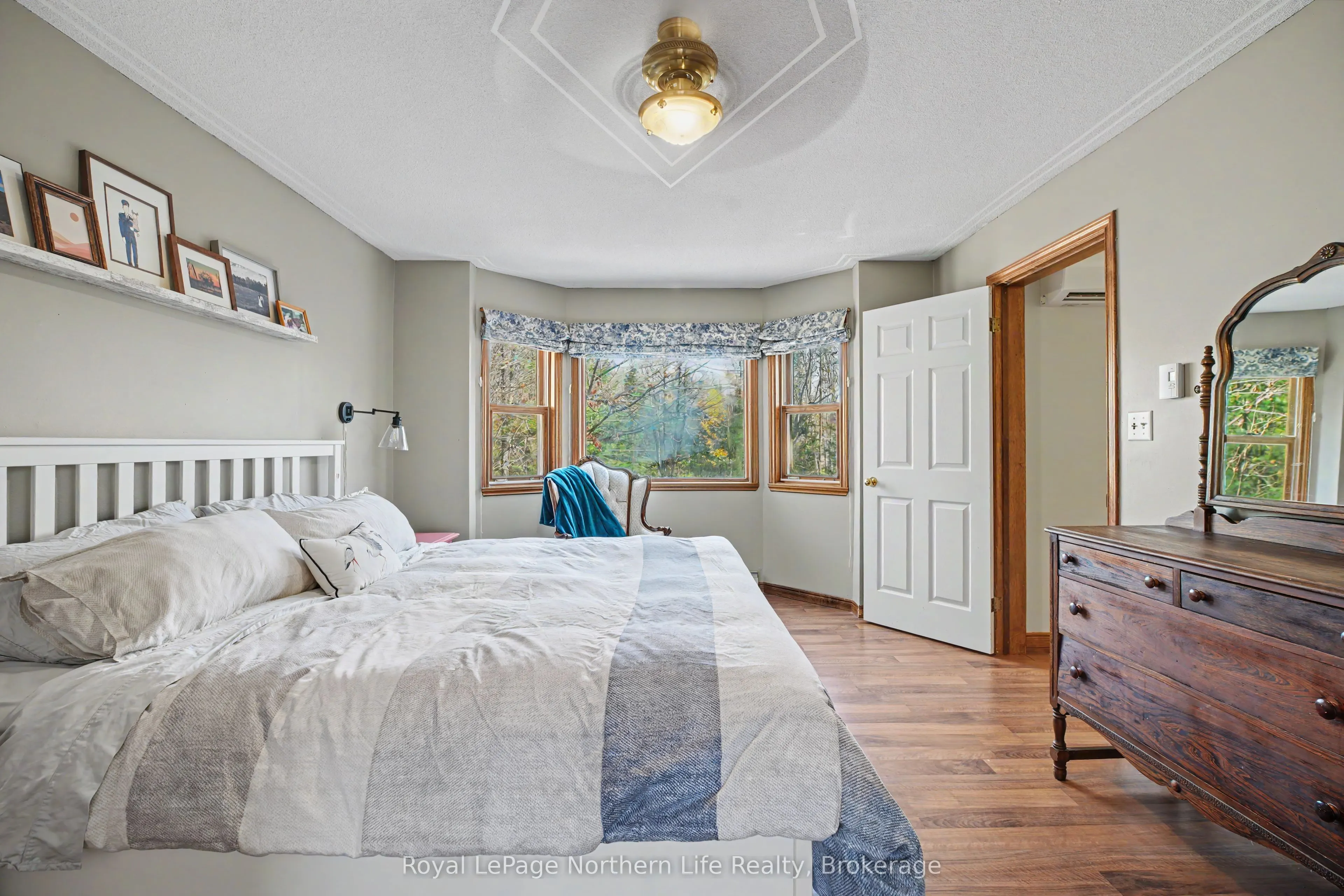 88 Waukegan Road