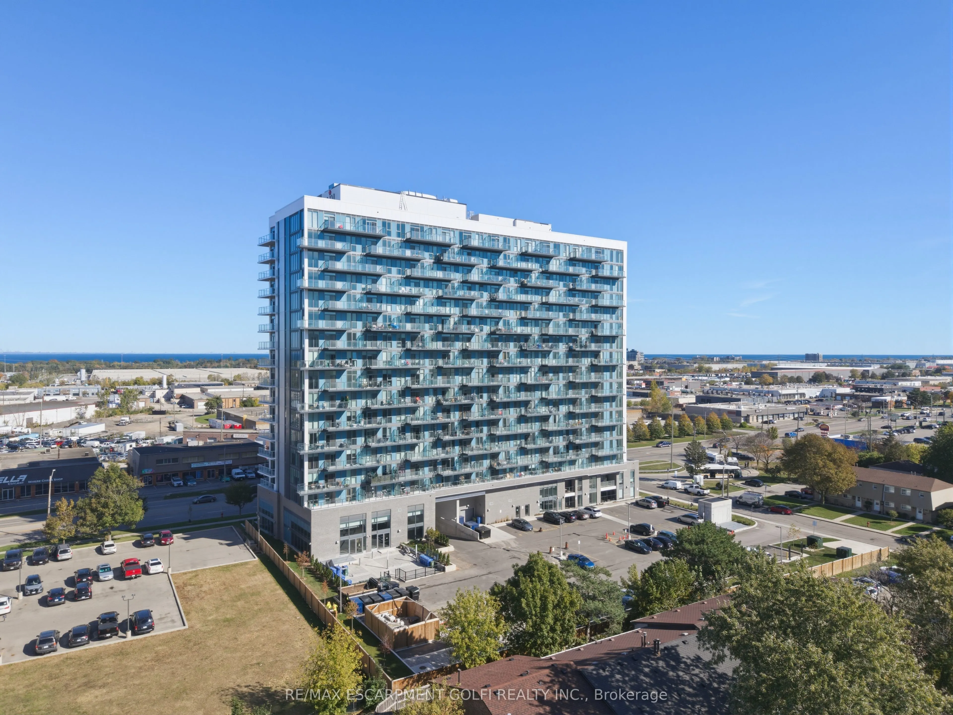 2782 BARTON Street E #302