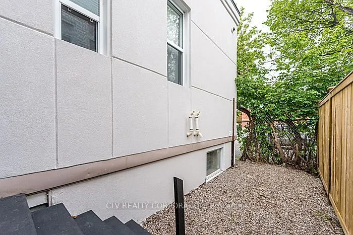 289 Cyr Avenue