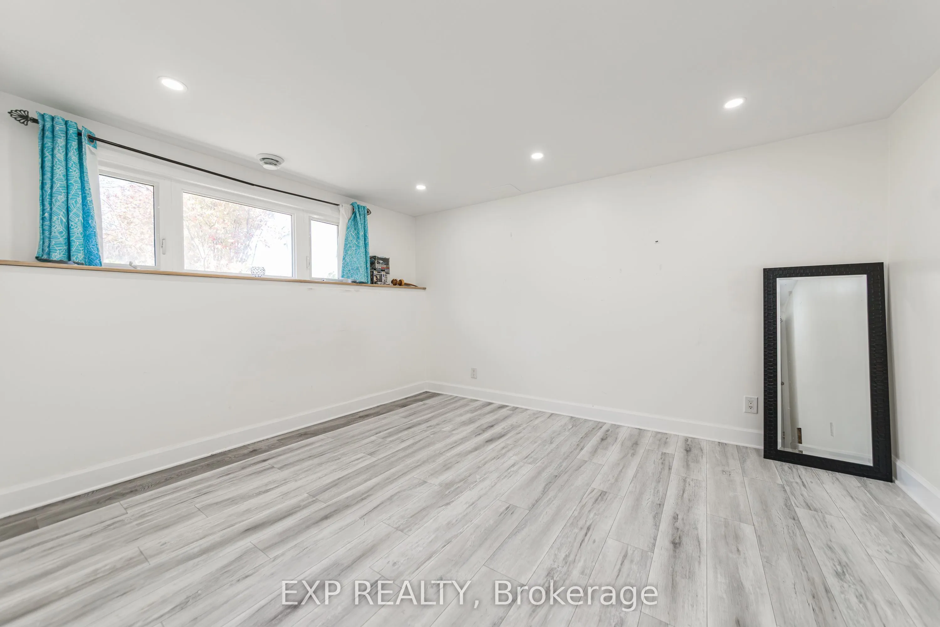 841 Rock Road