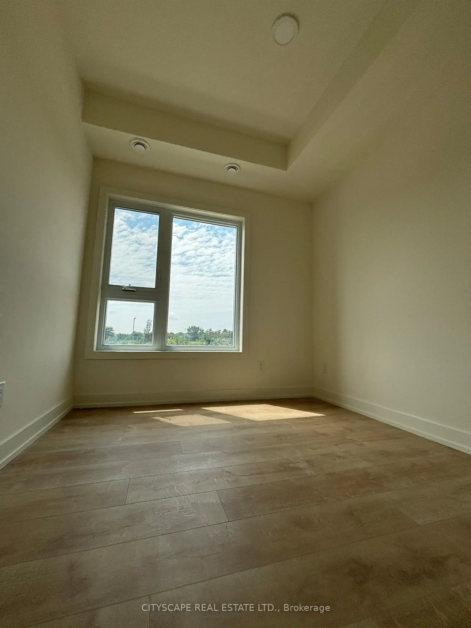 16 Melbourne Avenue #304A