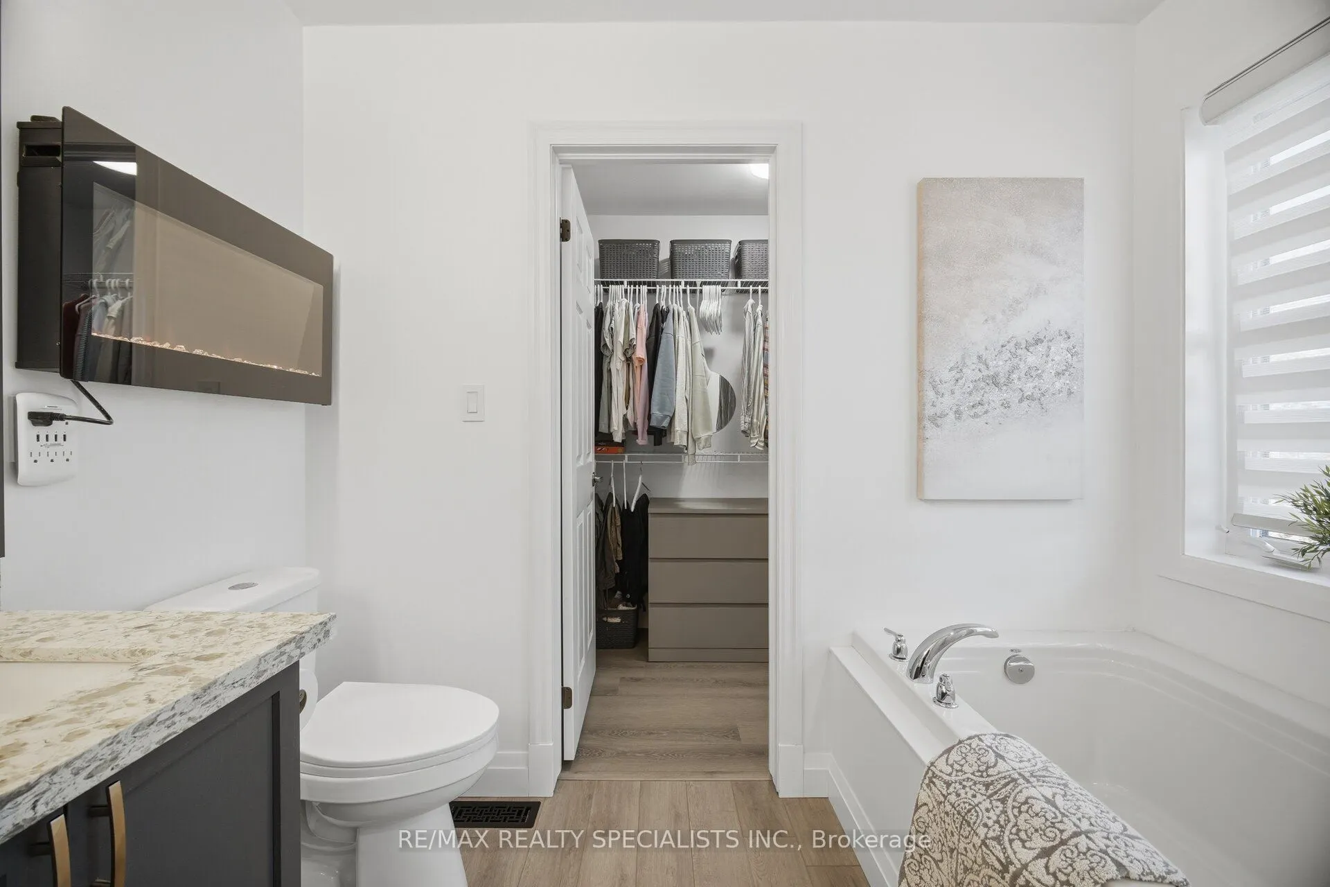 306 Montreal Circle