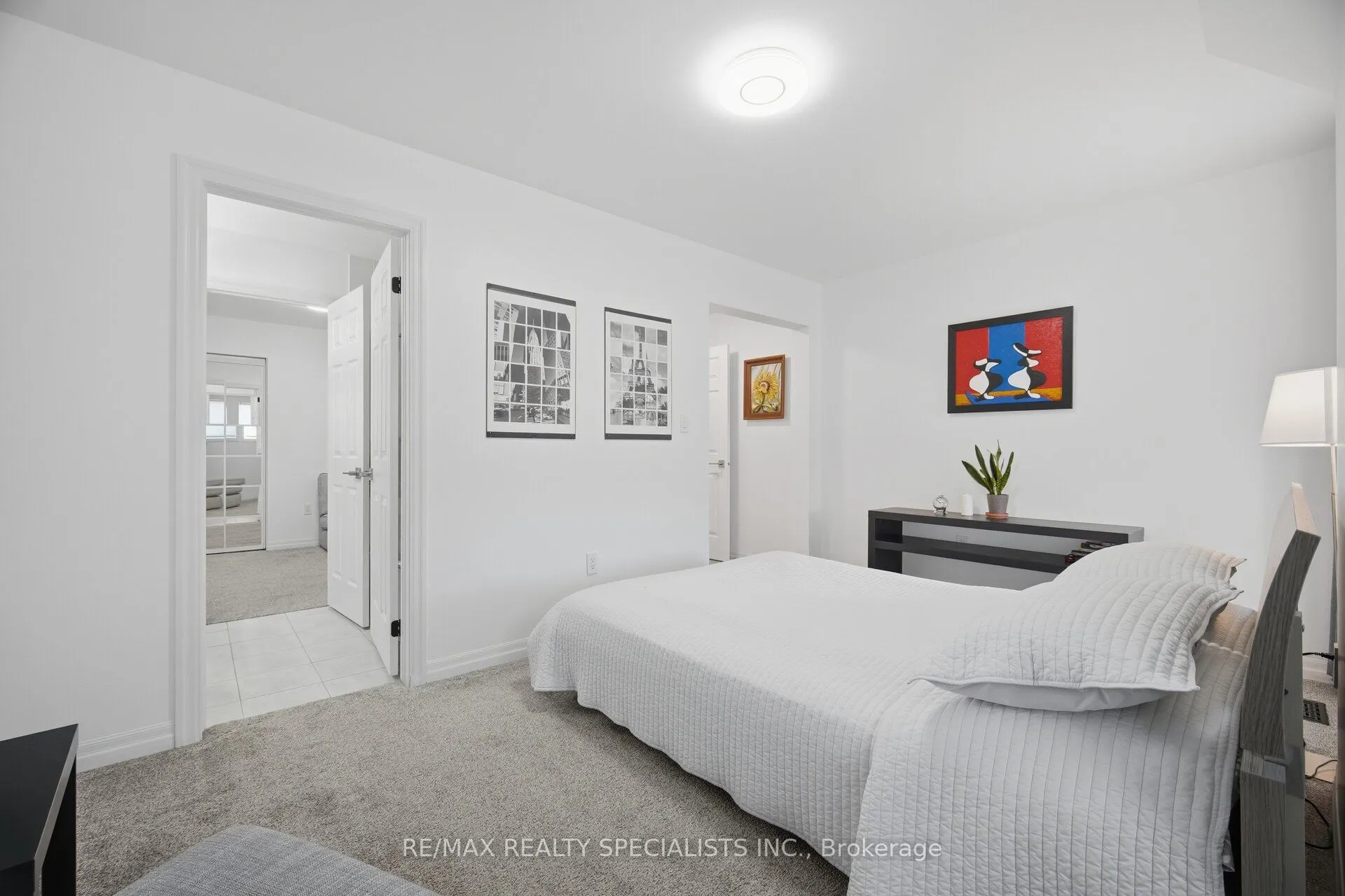 306 Montreal Circle