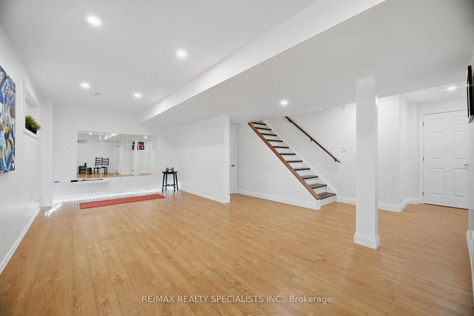 306 Montreal Circle