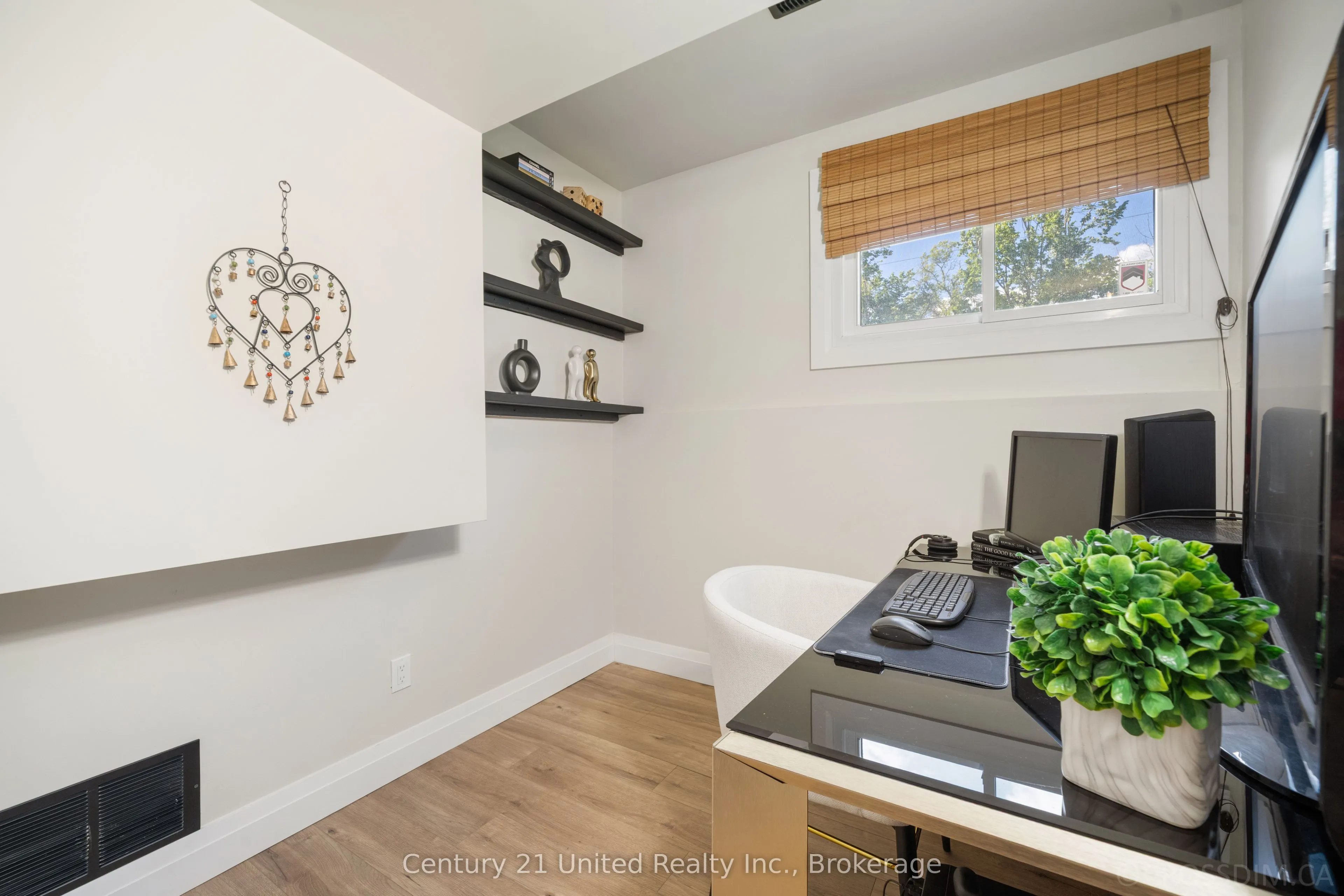 1427 Stewart Line
