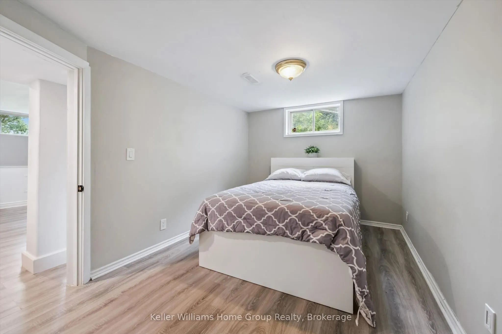 7988 Wellington Road 12