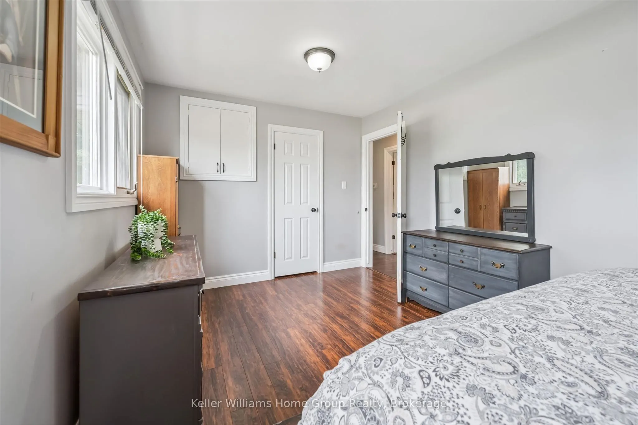 7988 Wellington Road 12