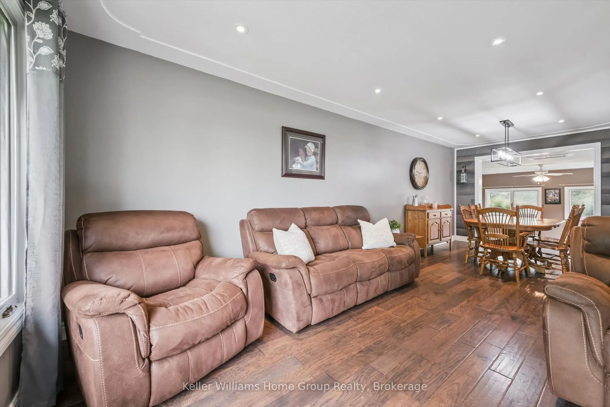 7988 Wellington Road 12