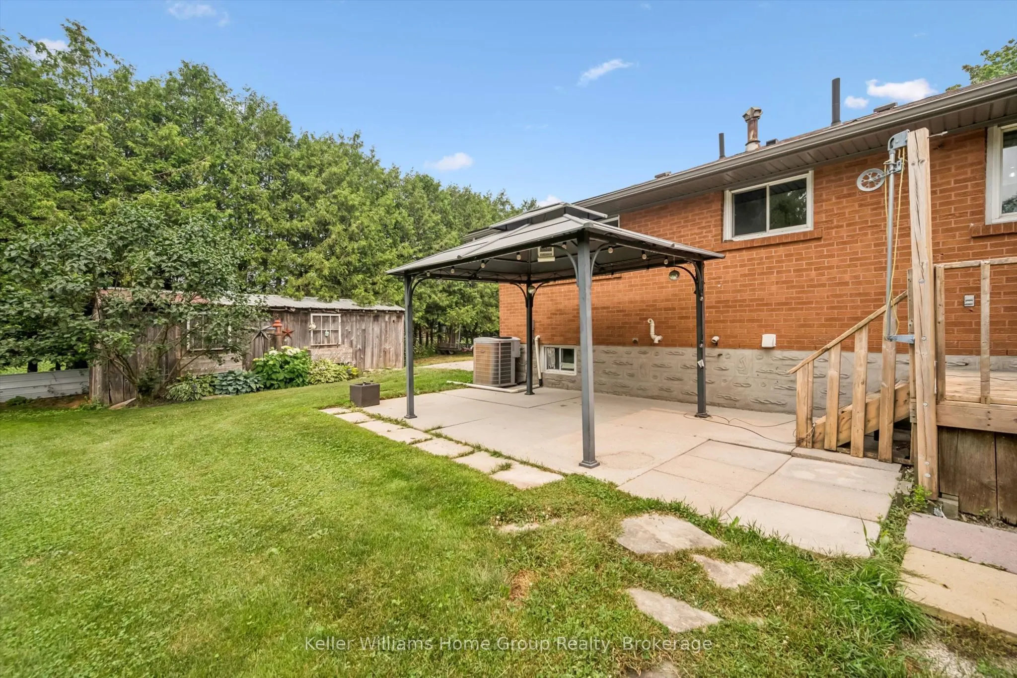 7988 Wellington Road 12