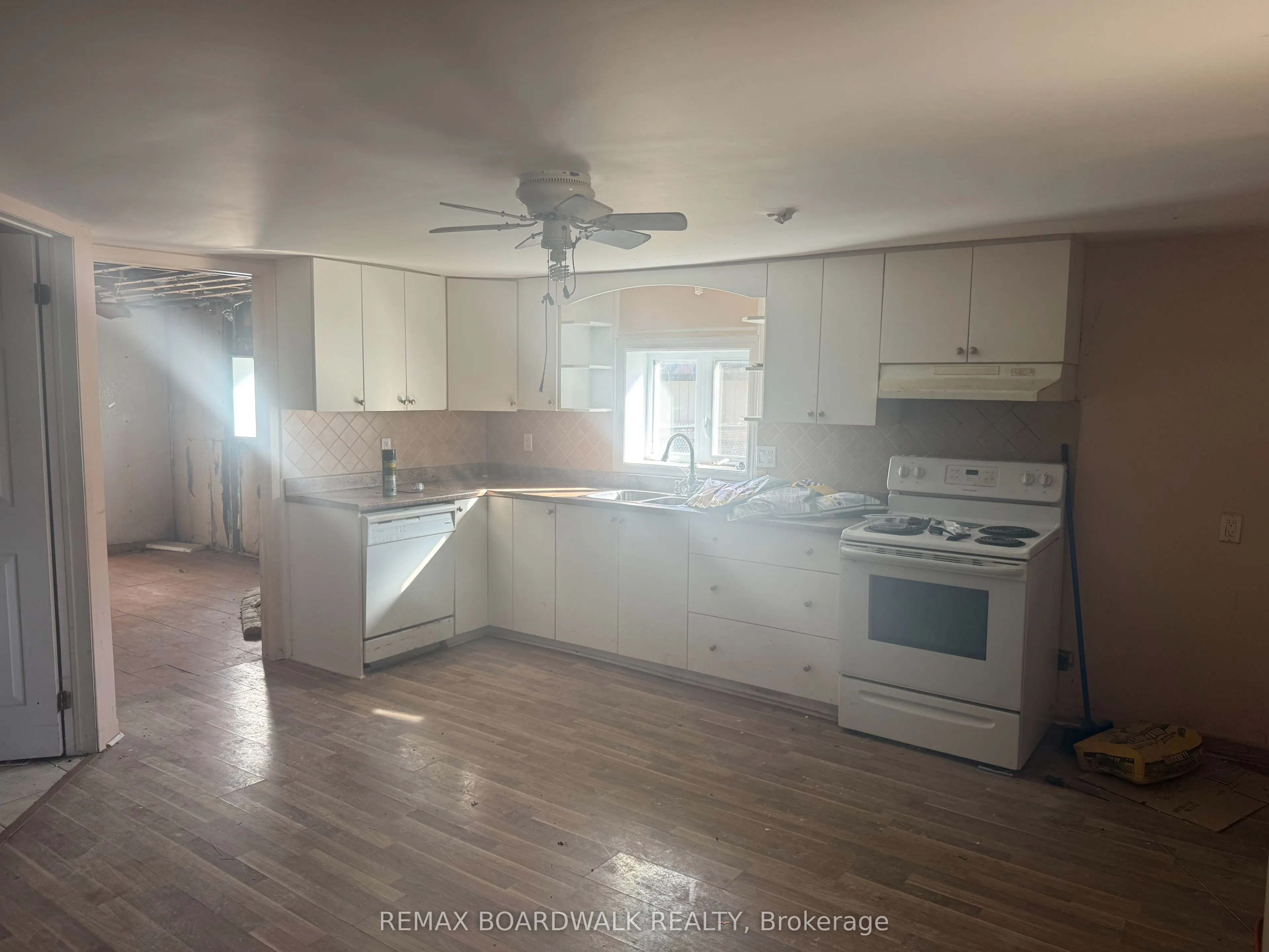 2415 Du Lac Road