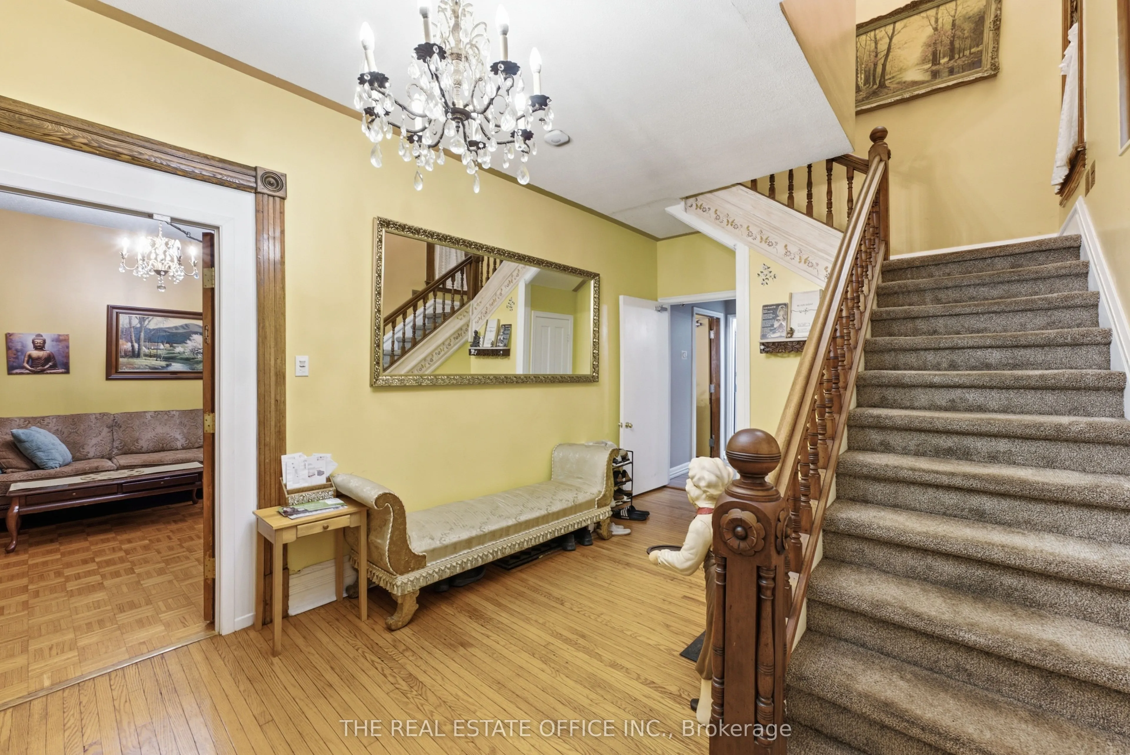4327 Simcoe Street