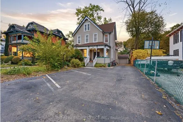 4327 Simcoe Street