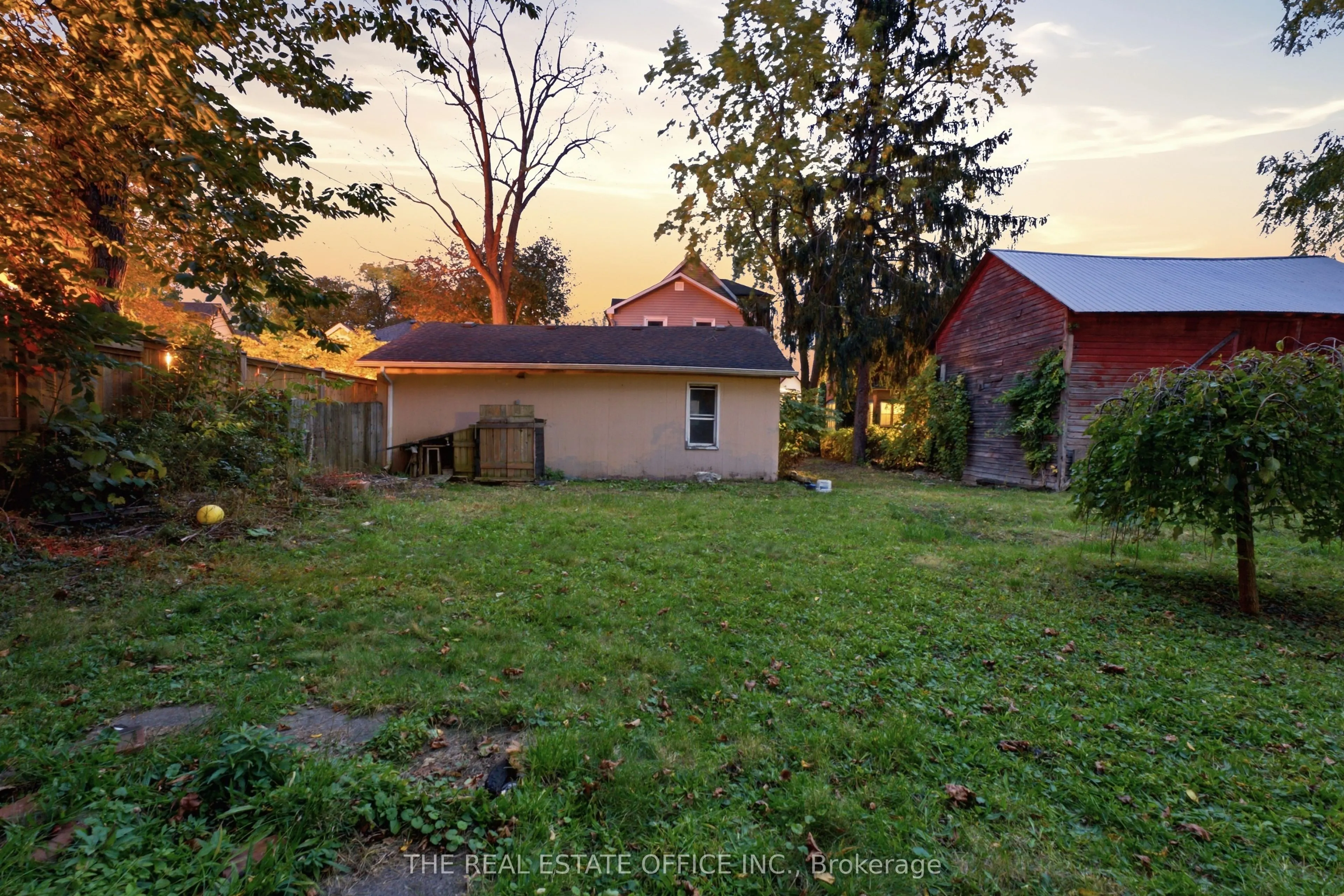 4327 Simcoe Street