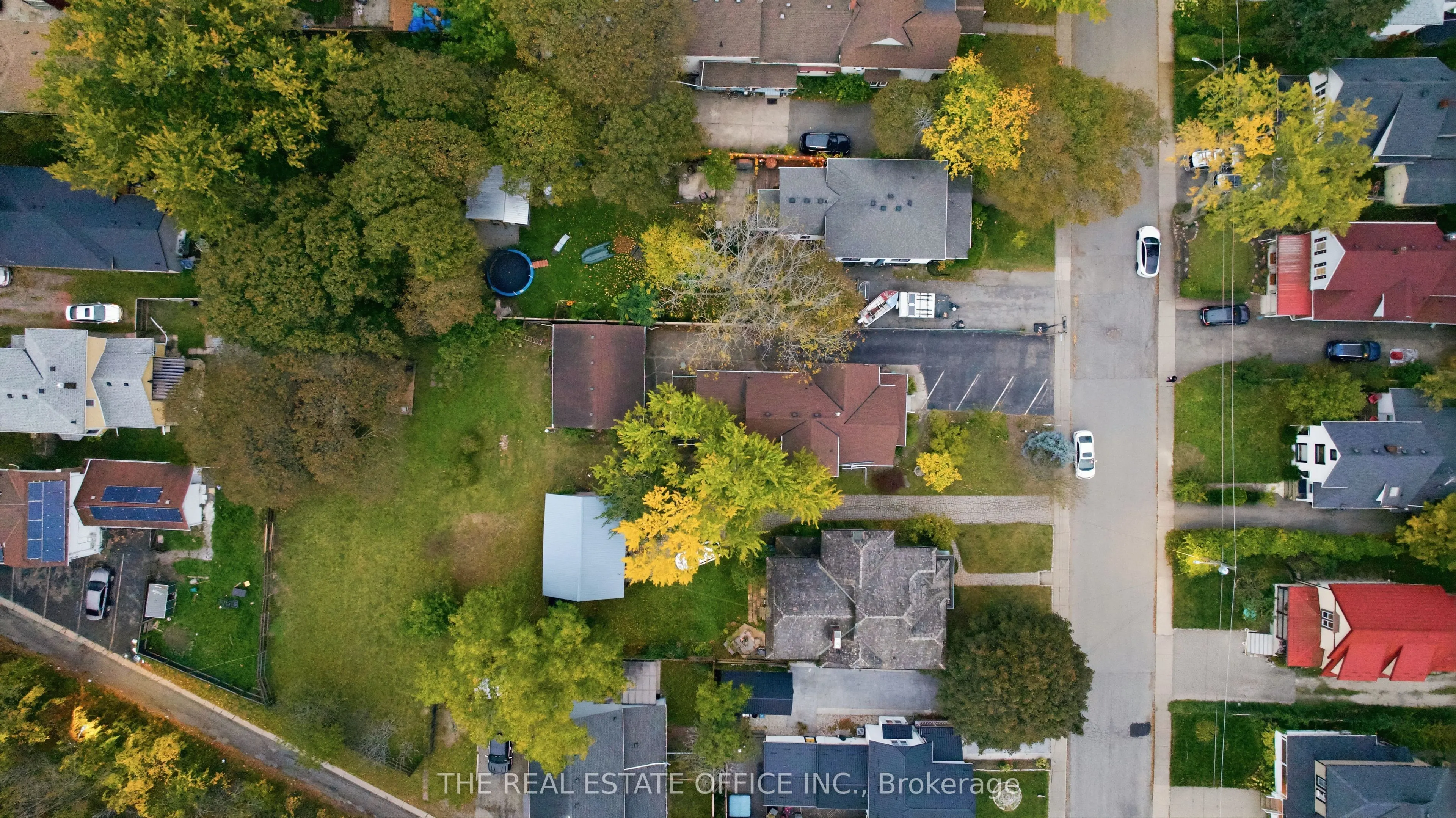 4327 Simcoe Street