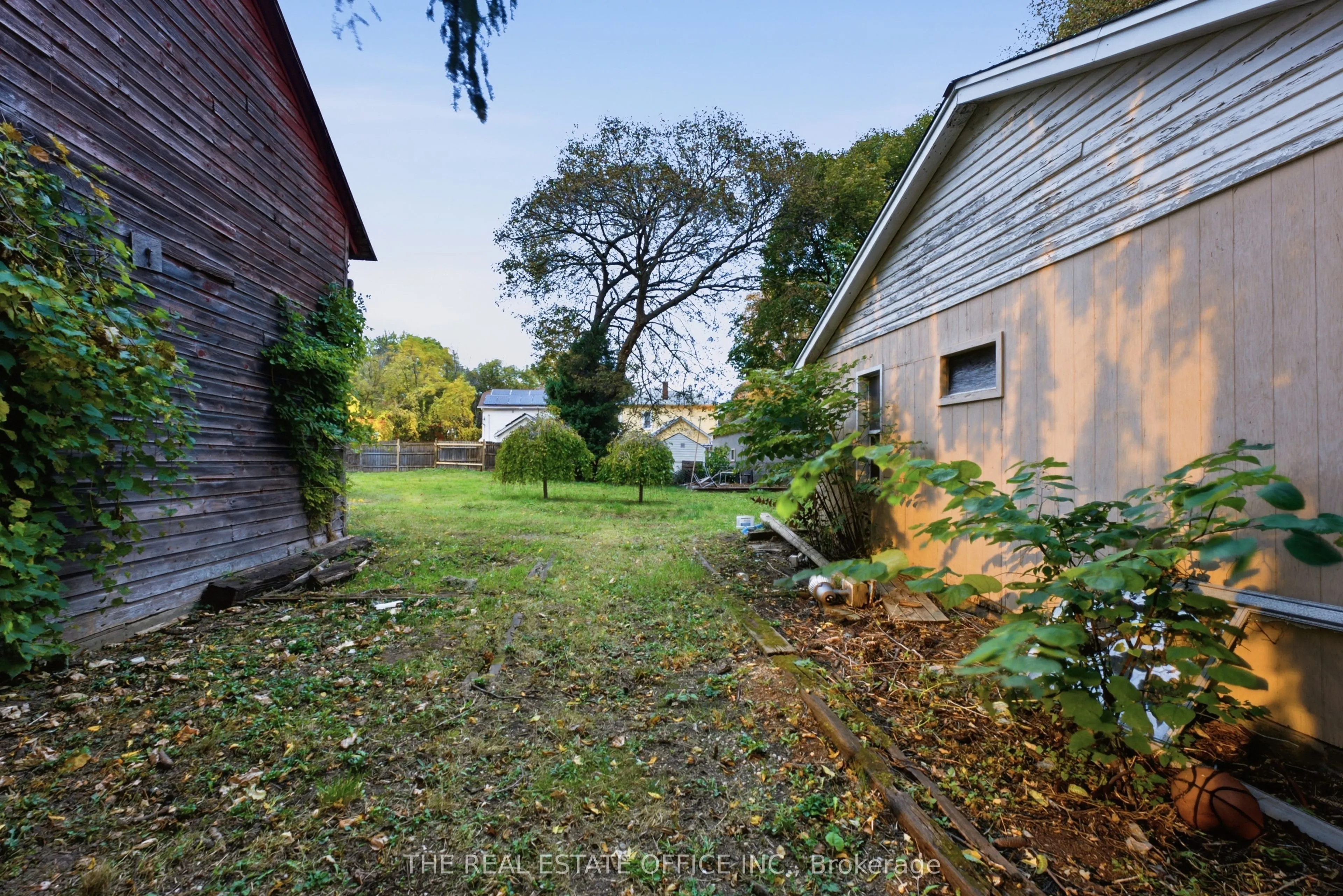 4327 Simcoe Street
