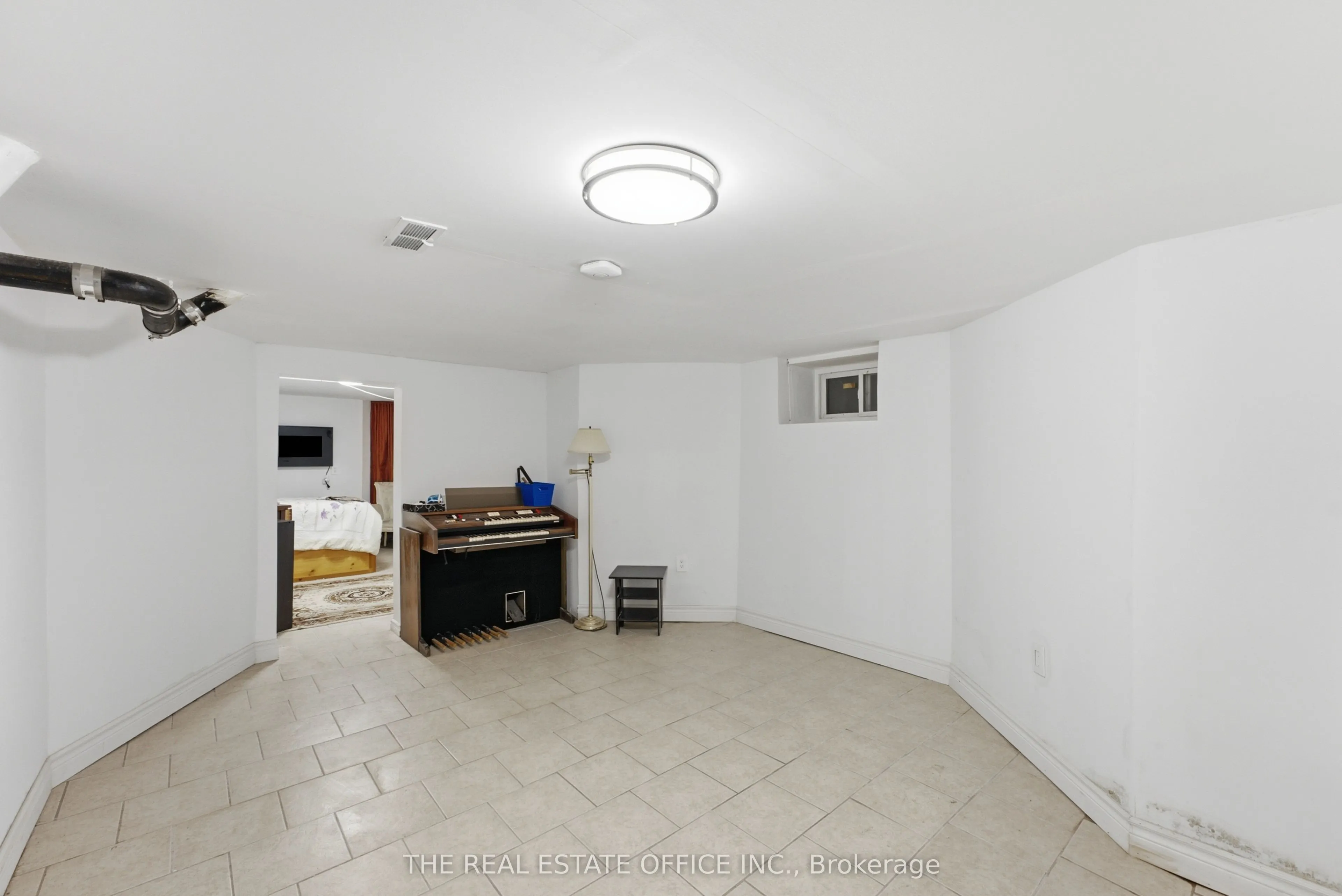 4327 Simcoe Street