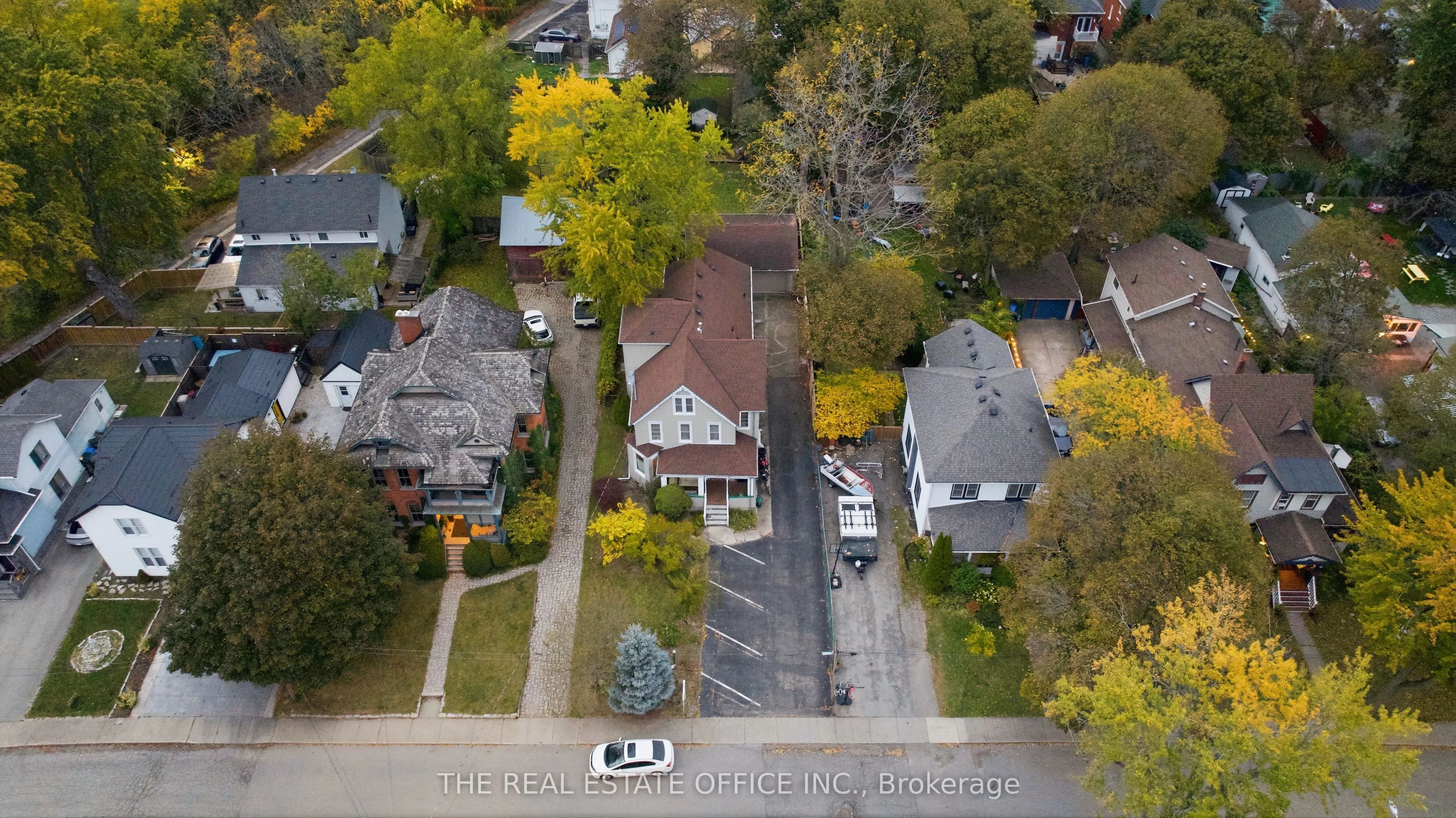 4327 Simcoe Street