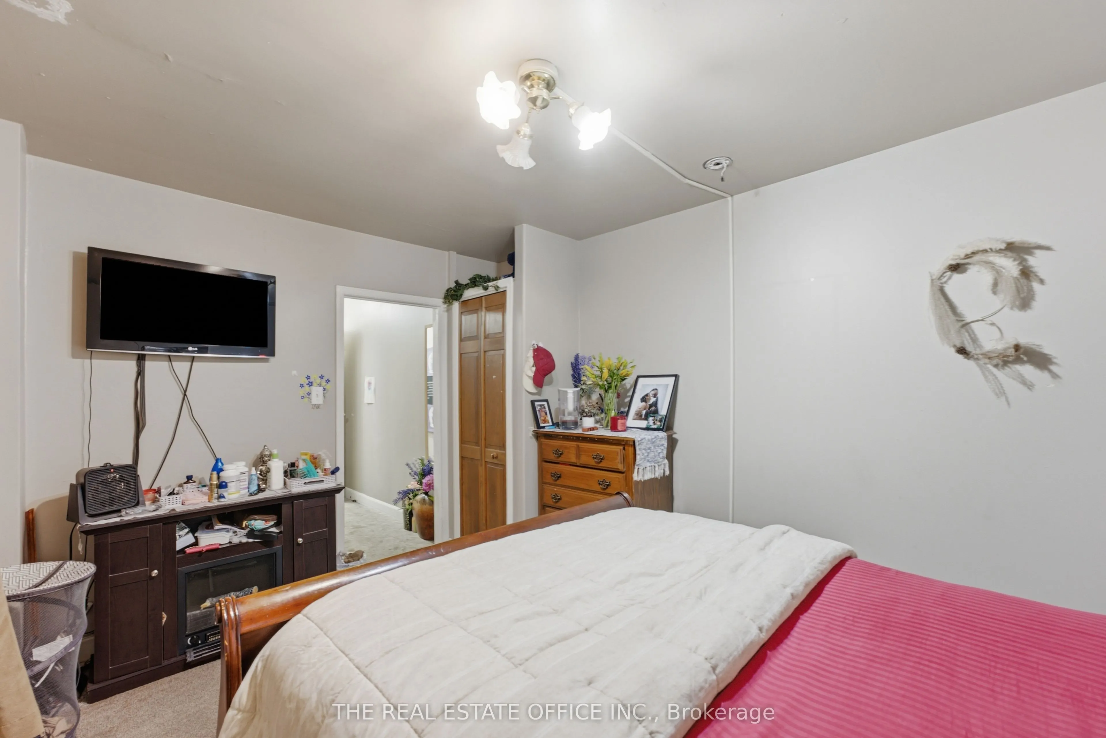 4327 Simcoe Street