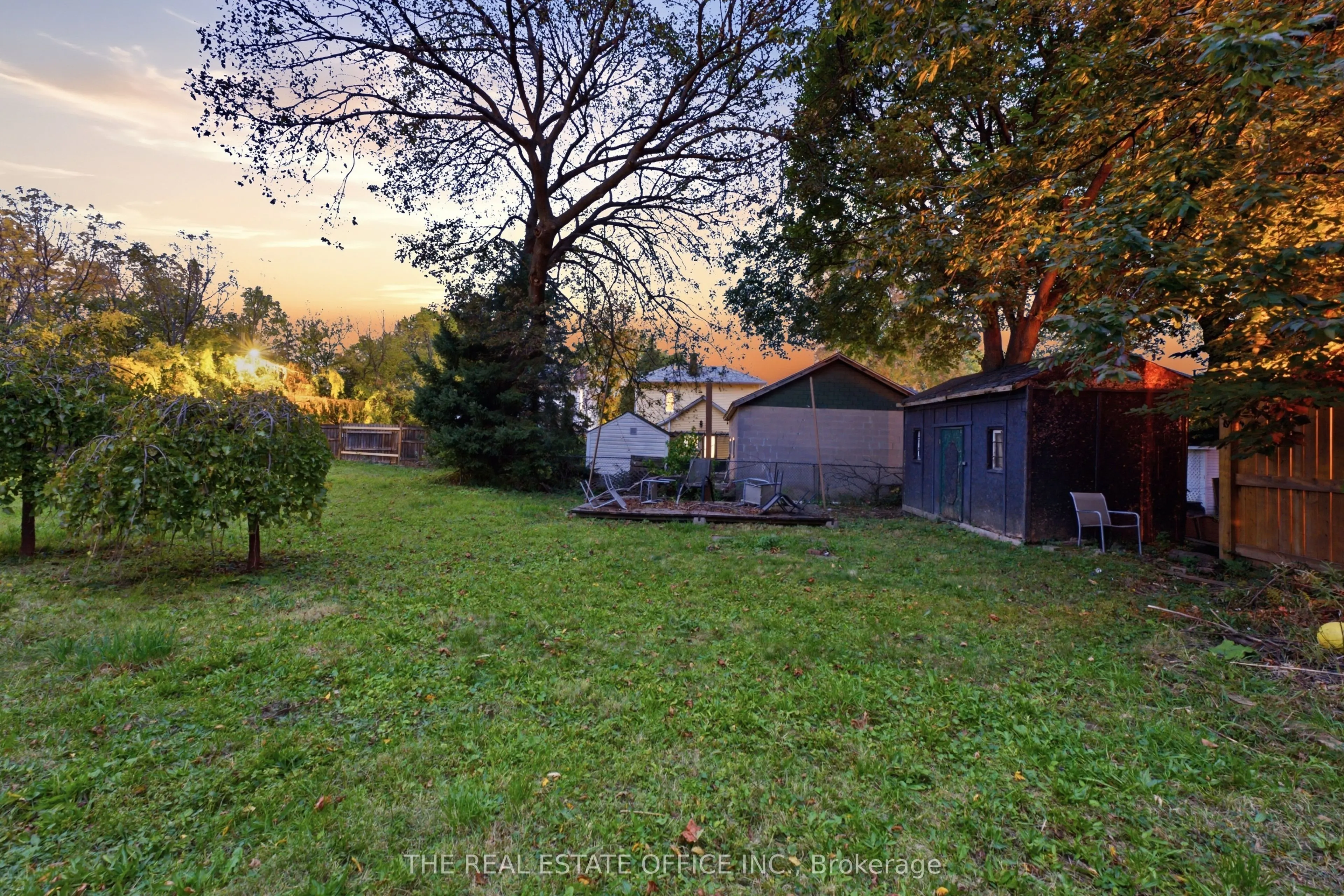 4327 Simcoe Street