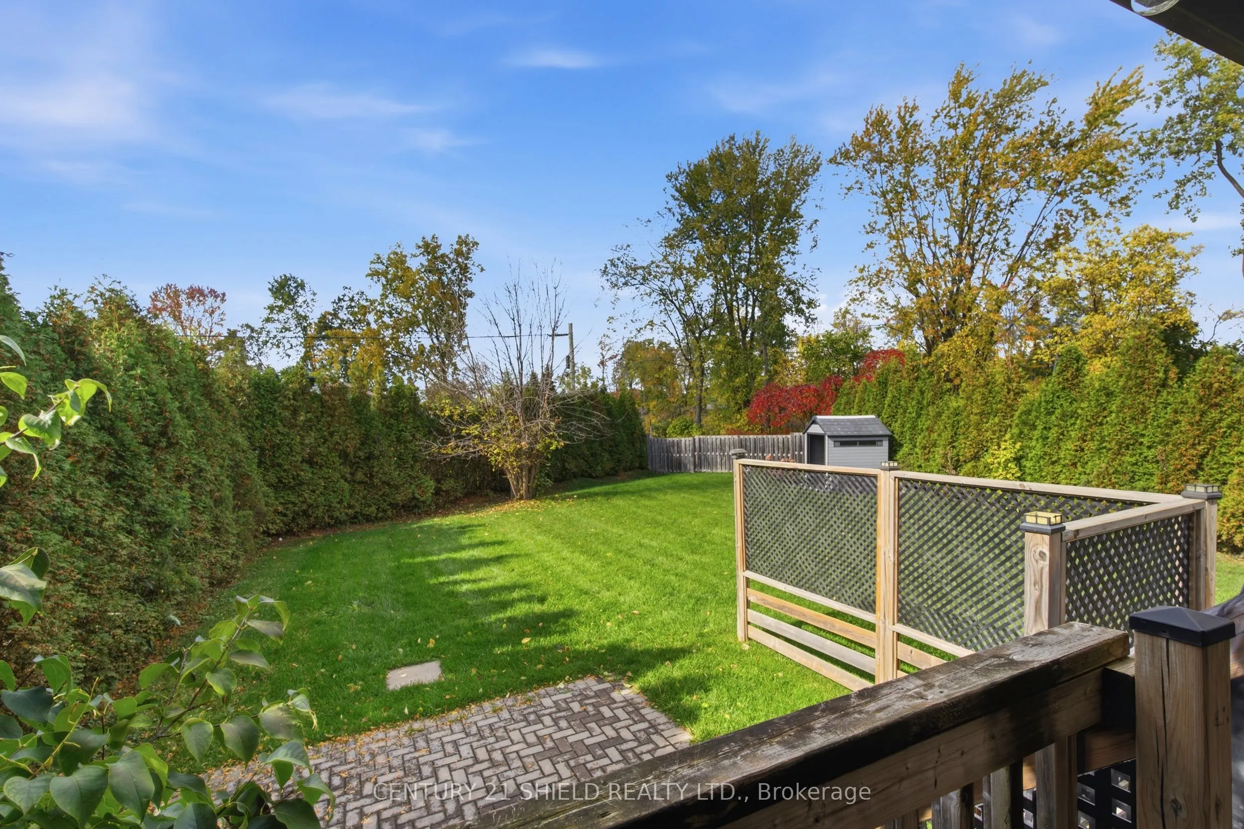 1140 CLEMENT Court