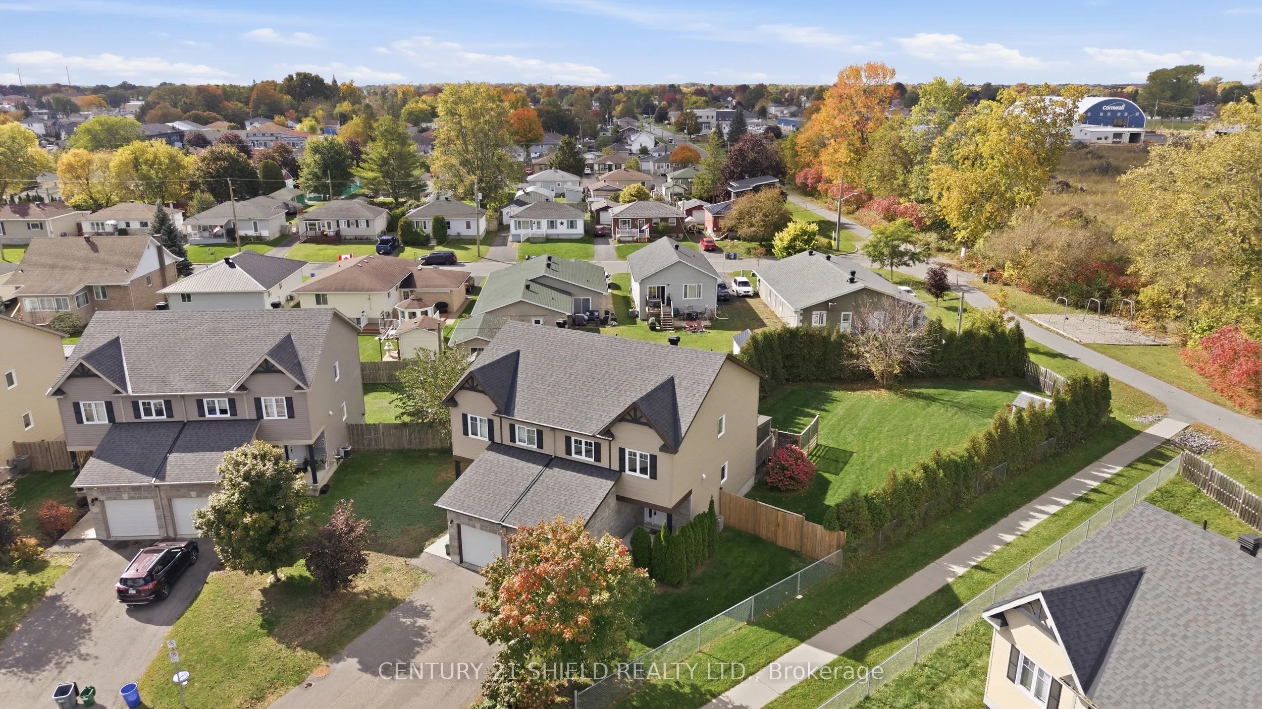 1140 CLEMENT Court