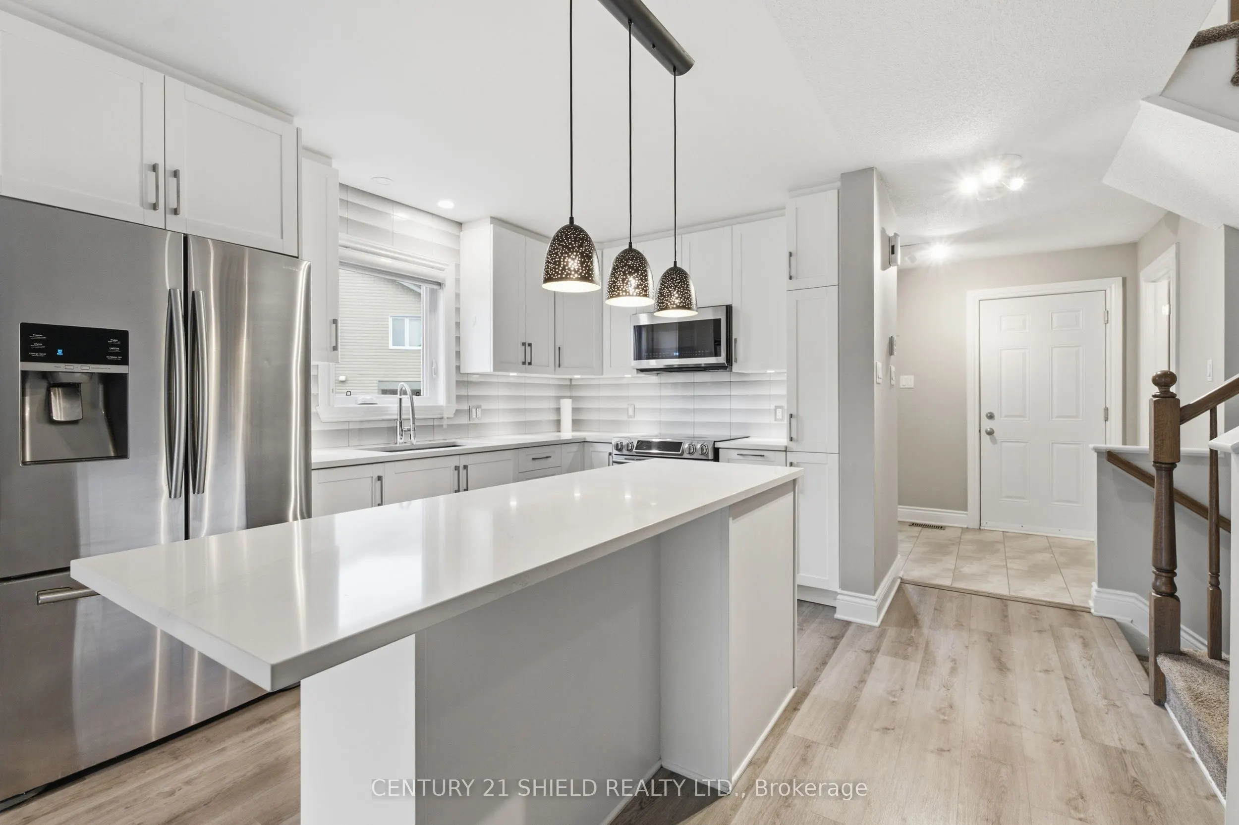 1140 CLEMENT Court