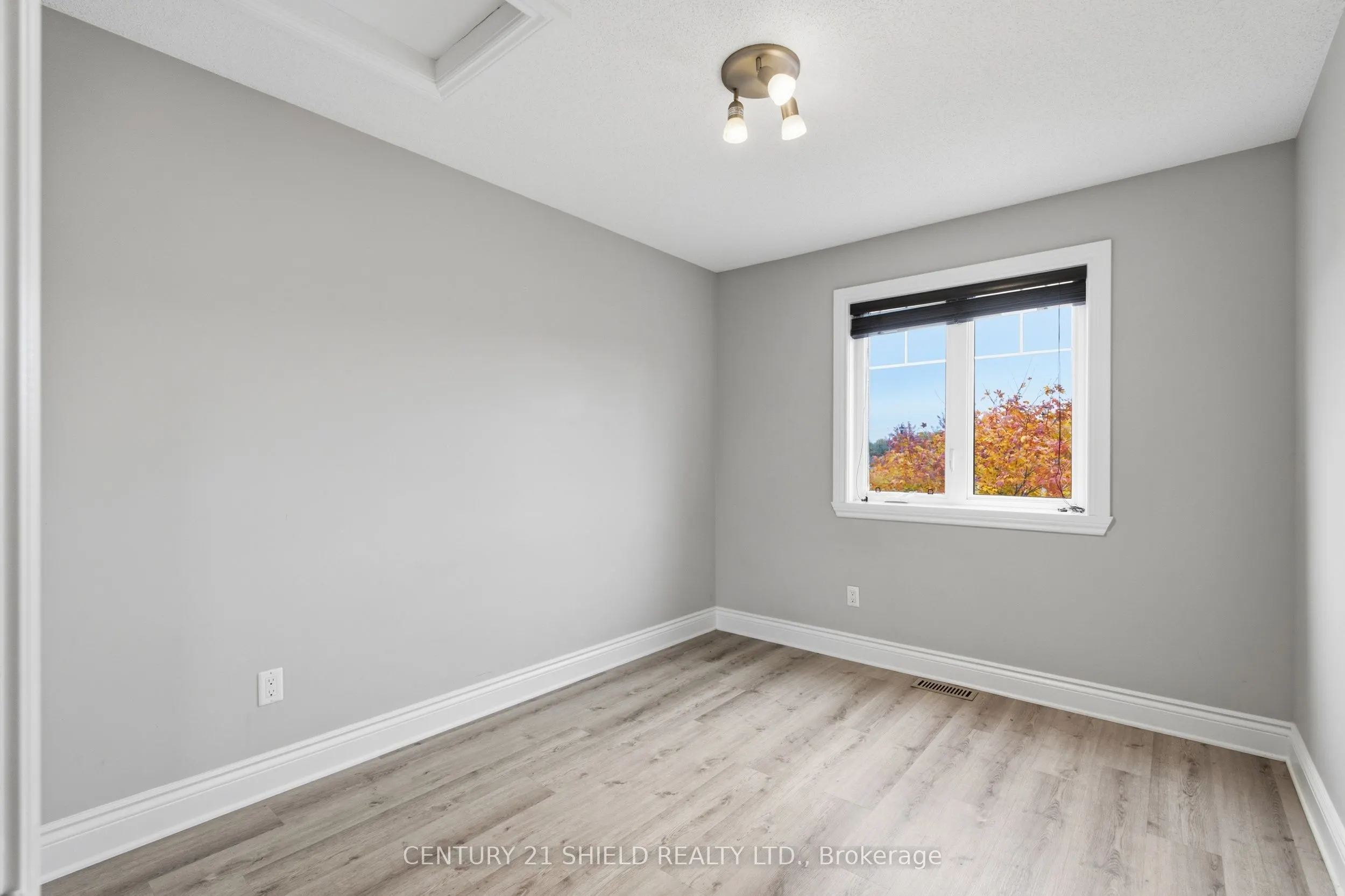 1140 CLEMENT Court