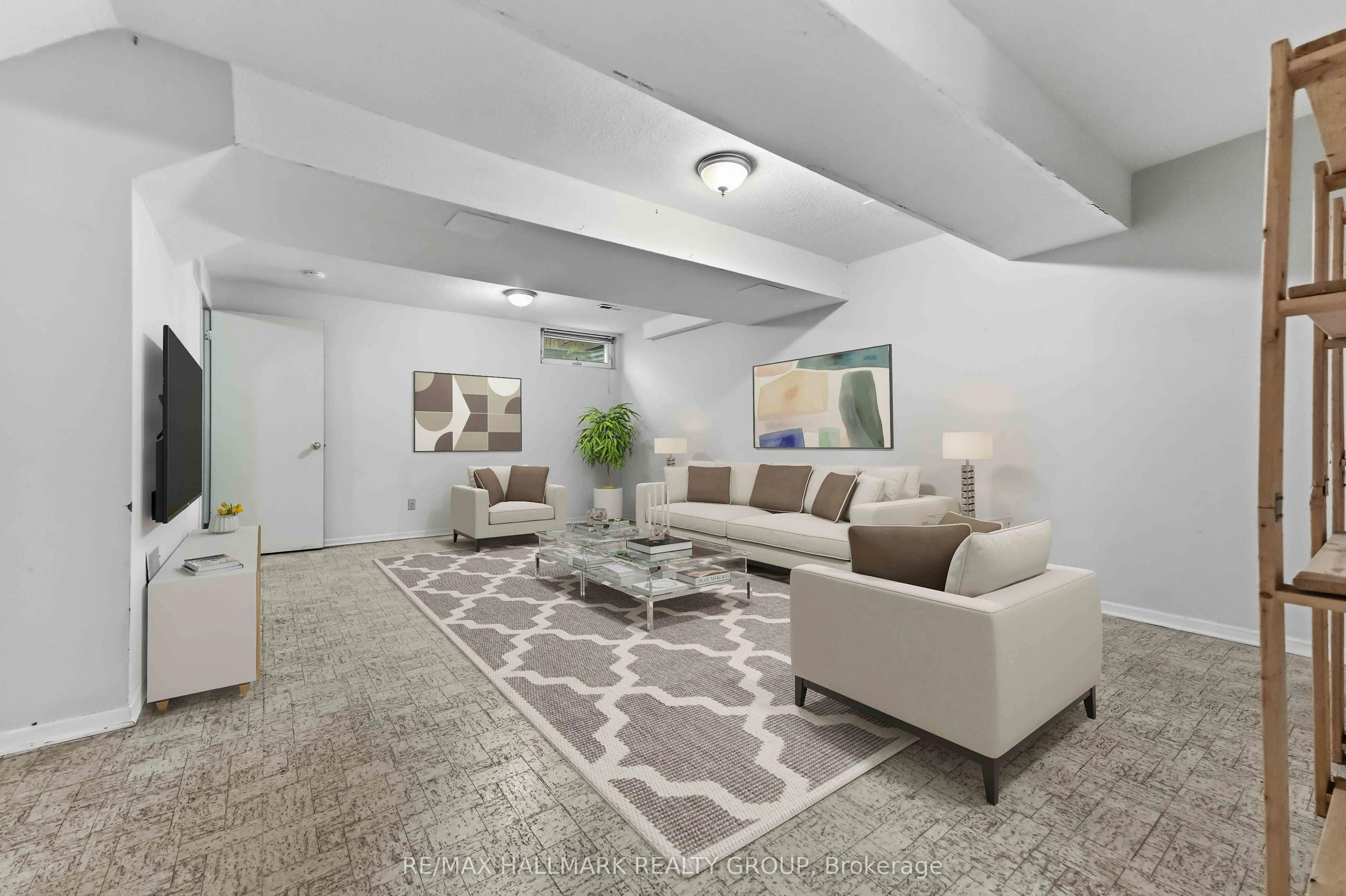 193 Pickford Drive #17