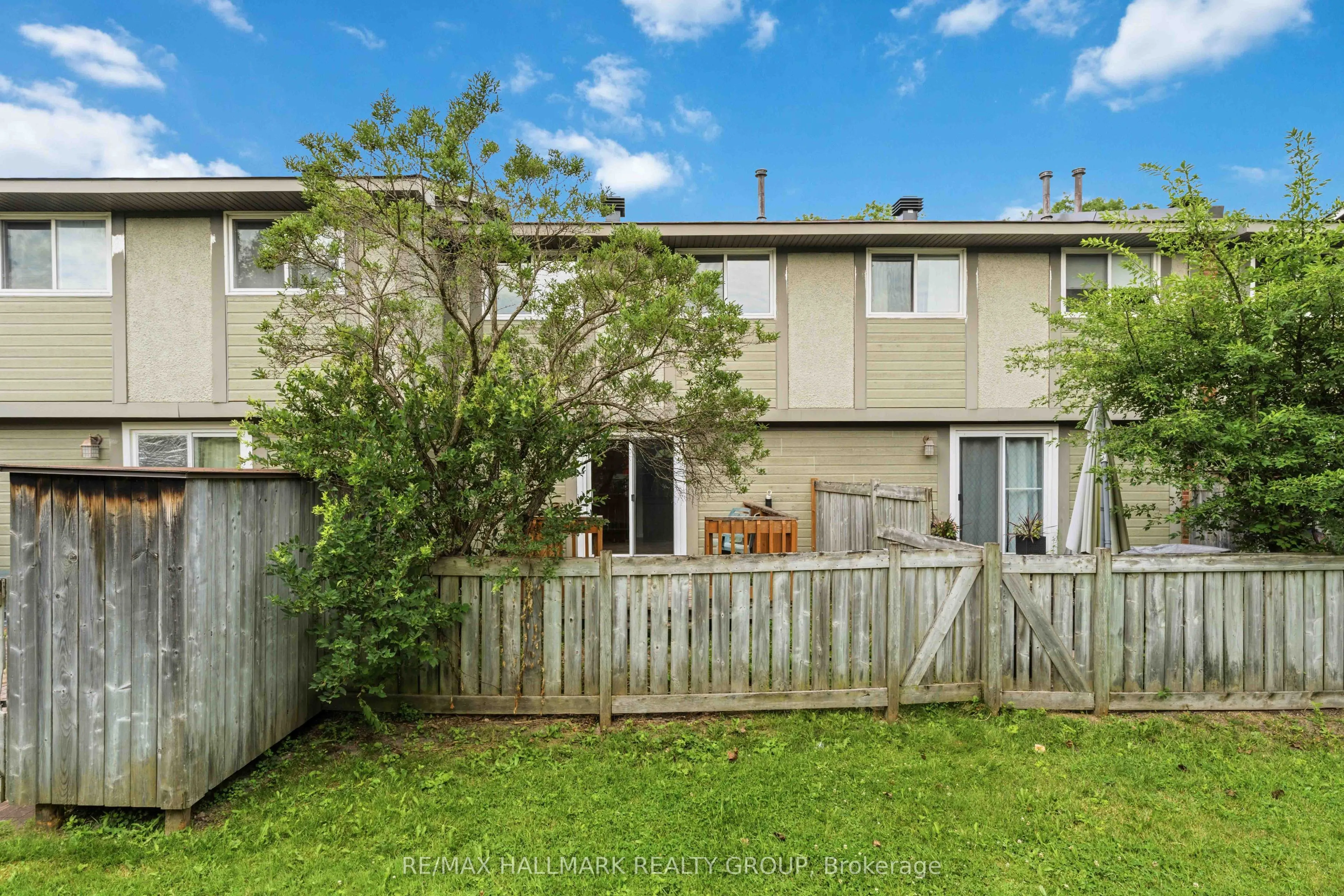 193 Pickford Drive #17
