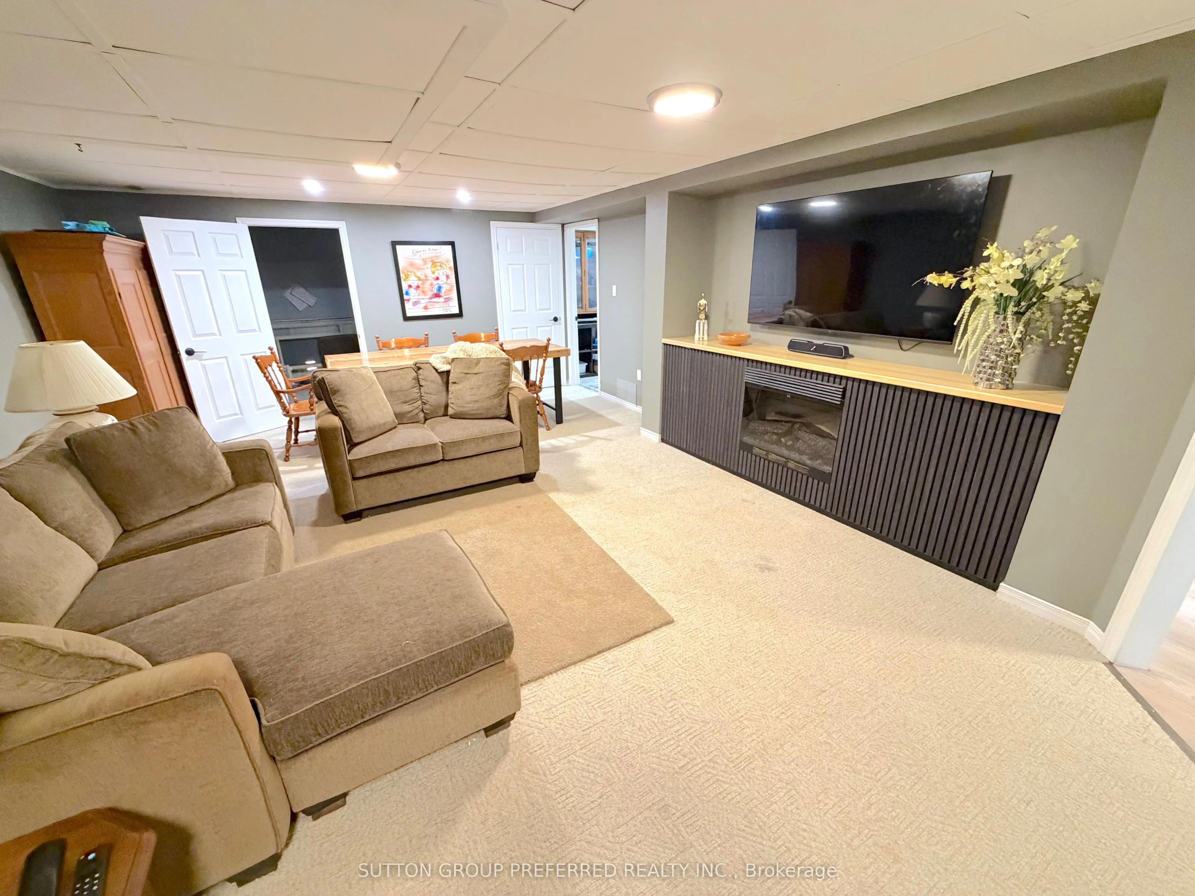 163 Pine Valley Drive #4